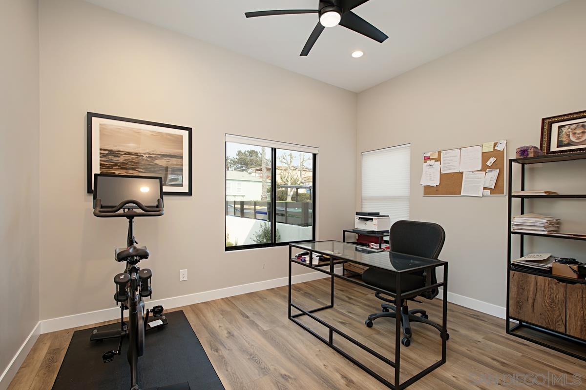 Detail Gallery Image 10 of 21 For 4625  Adair St, San Diego,  CA 92107 - 7 Beds | 5/1 Baths