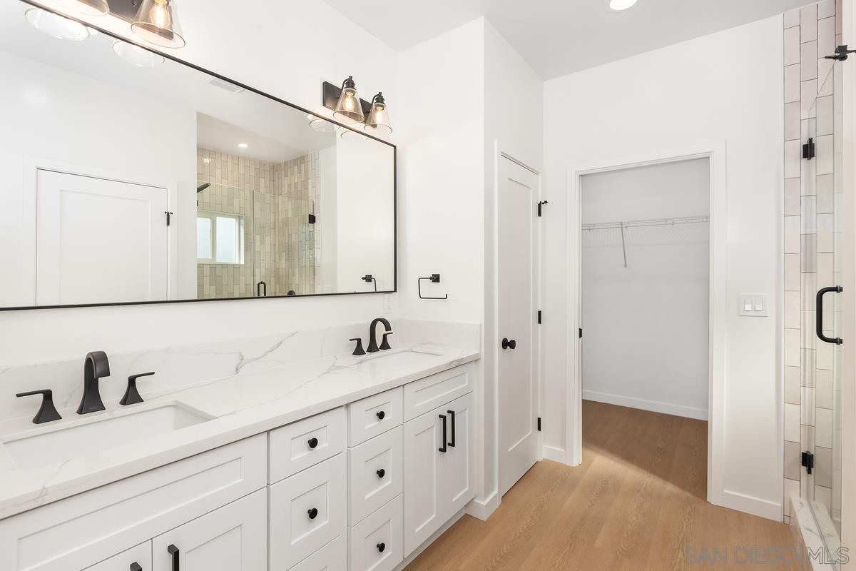 Detail Gallery Image 15 of 21 For 4625  Adair St, San Diego,  CA 92107 - 7 Beds | 5/1 Baths