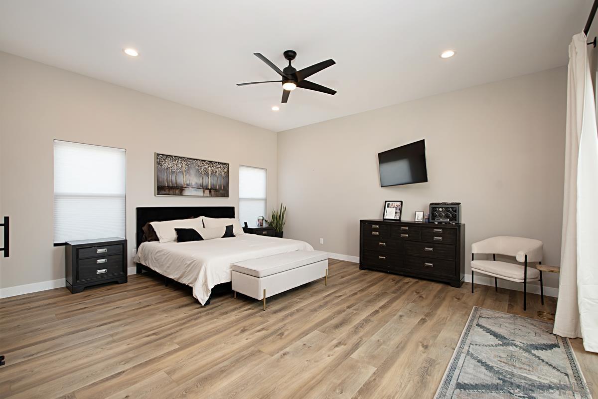 Detail Gallery Image 7 of 21 For 4625  Adair St, San Diego,  CA 92107 - 7 Beds | 5/1 Baths