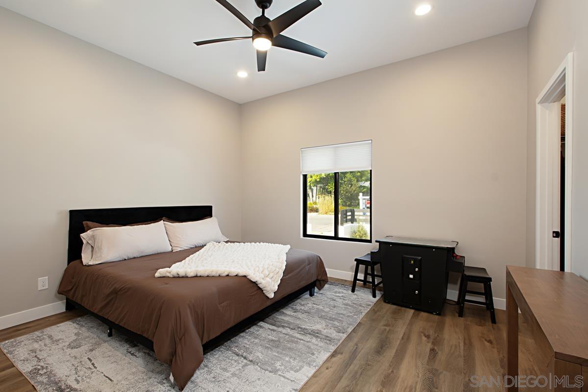 Detail Gallery Image 8 of 21 For 4625  Adair St, San Diego,  CA 92107 - 7 Beds | 5/1 Baths