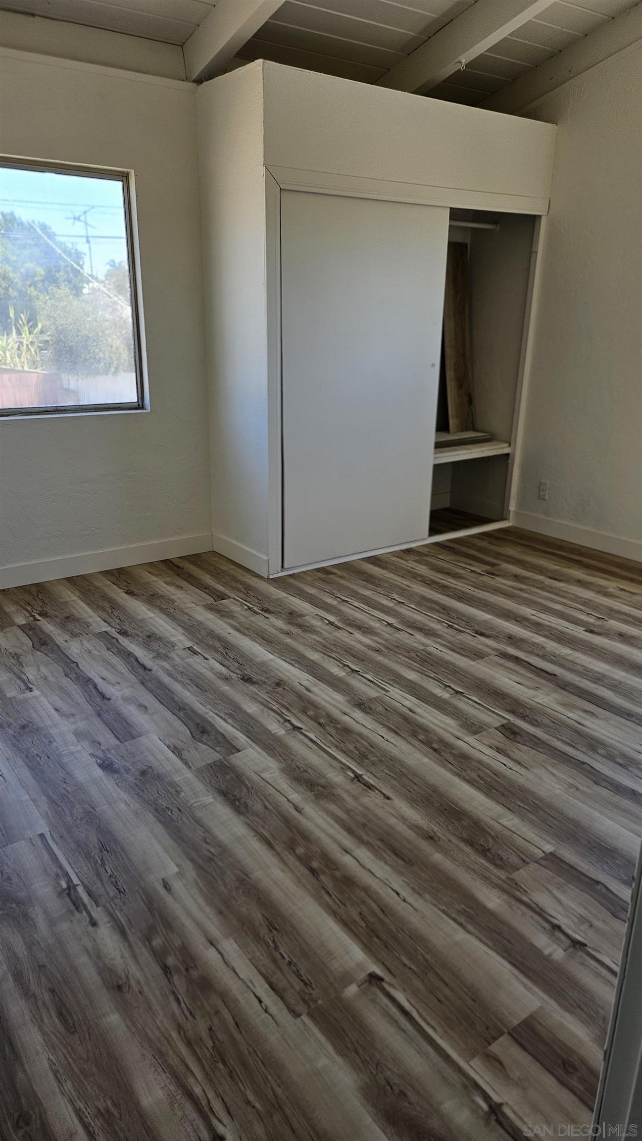 Detail Gallery Image 8 of 12 For 1576  Acheson Street, San Diego,  CA 92111 - 7 Beds | 4 Baths