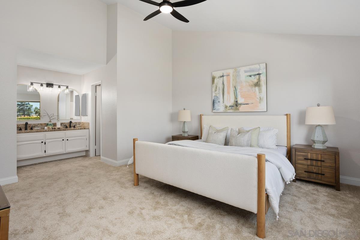 Detail Gallery Image 21 of 36 For 11872  Bernardo Terrace  #UNIT E,  San Diego,  CA 92128 - 3 Beds | 2 Baths