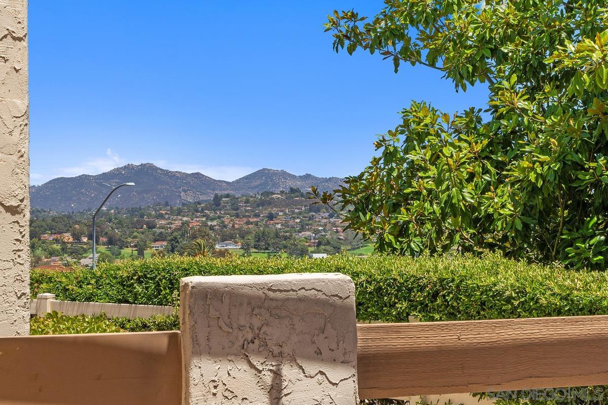 Detail Gallery Image 32 of 36 For 11872  Bernardo Terrace  #UNIT E,  San Diego,  CA 92128 - 3 Beds | 2 Baths