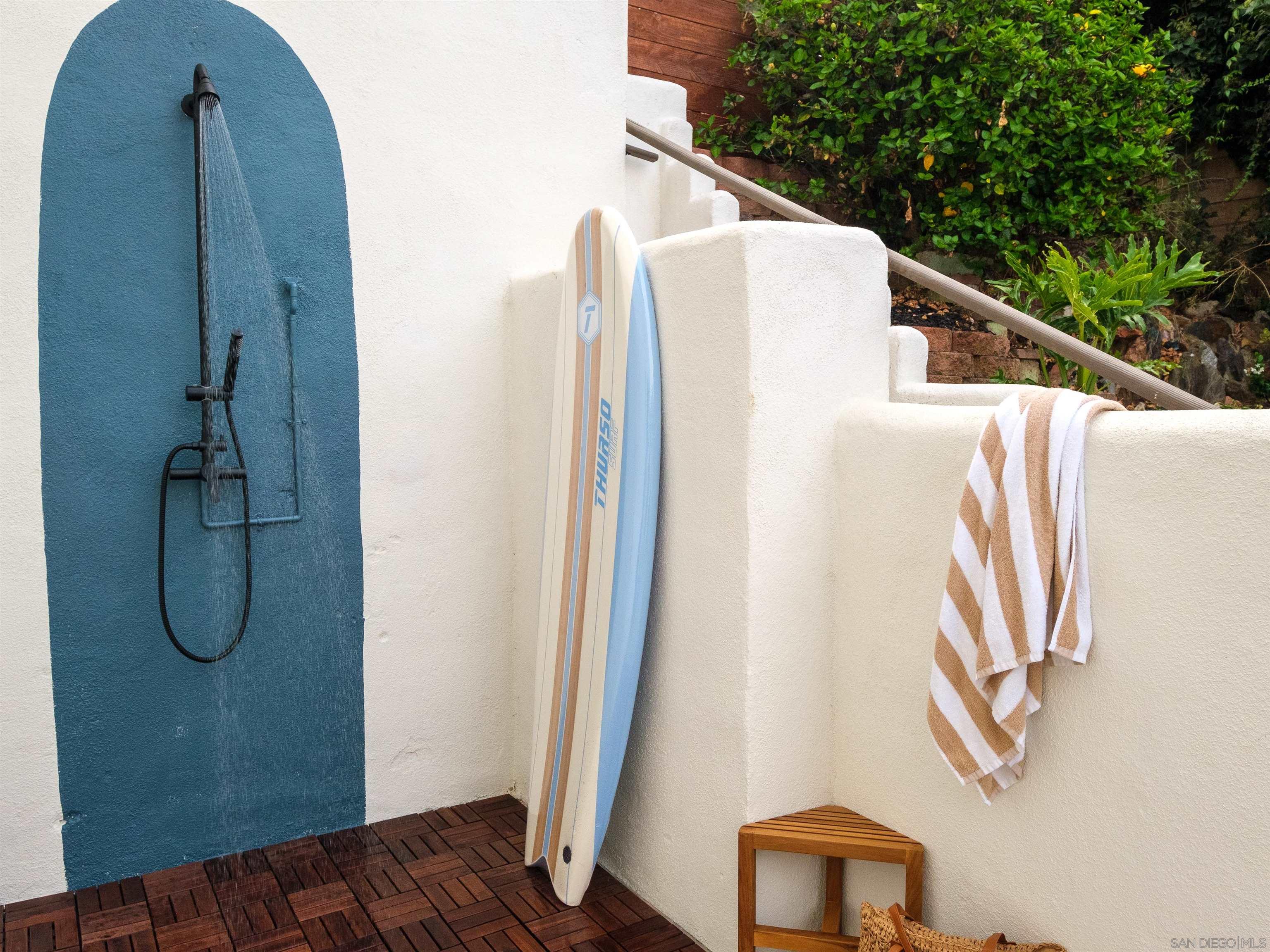 Detail Gallery Image 23 of 33 For 1915  Montgomery Ave, Cardiff By The Sea,  CA 92007 - 4 Beds | 3 Baths