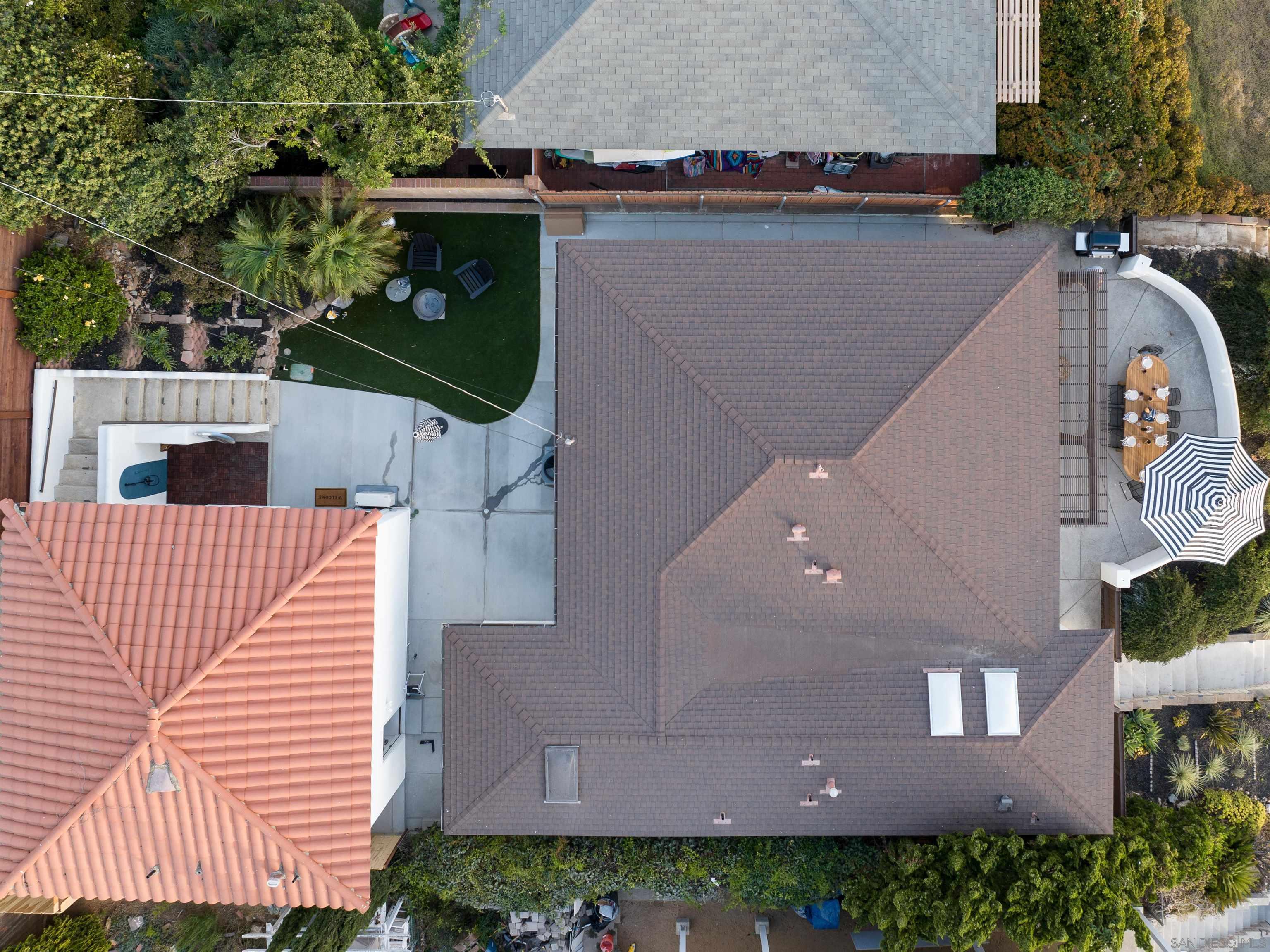 Detail Gallery Image 33 of 33 For 1915  Montgomery Ave, Cardiff By The Sea,  CA 92007 - 4 Beds | 3 Baths