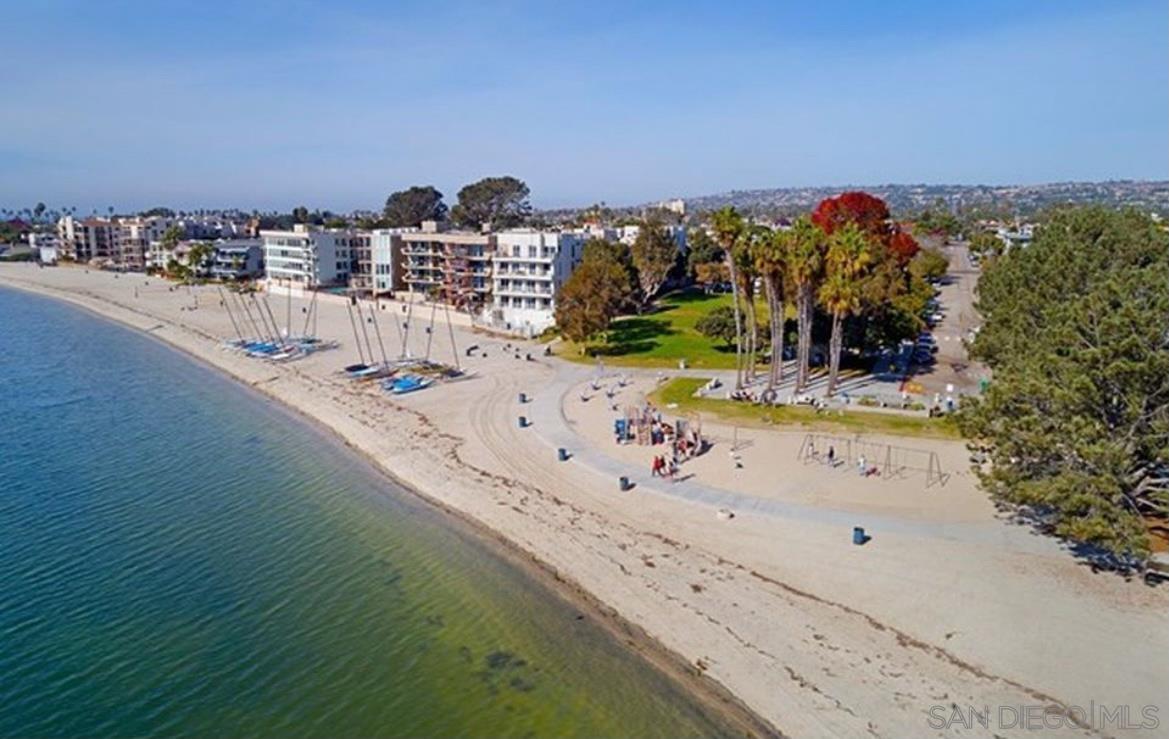 Front Image Thumbnail for SD250033325