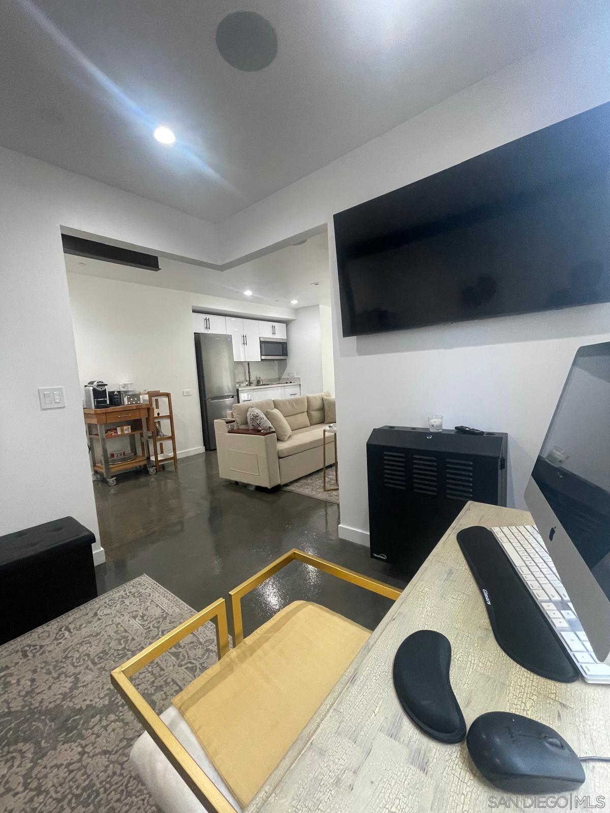 Detail Gallery Image 21 of 53 For 1251  Parker Pl  1b, San Diego,  CA 92109 - 2 Beds | 2 Baths