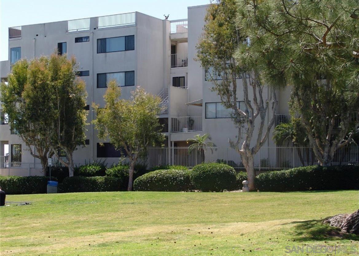 Detail Gallery Image 35 of 53 For 1251  Parker Pl  1b, San Diego,  CA 92109 - 2 Beds | 2 Baths