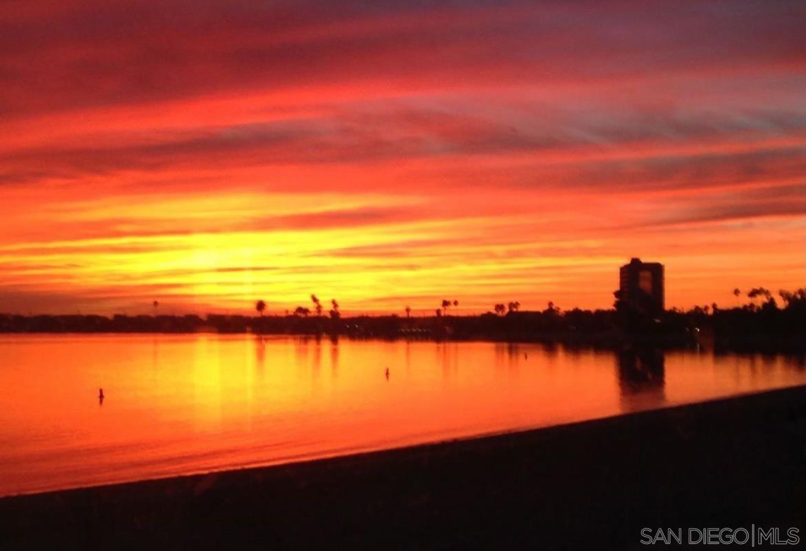 Detail Gallery Image 53 of 53 For 1251  Parker Pl  1b, San Diego,  CA 92109 - 2 Beds | 2 Baths