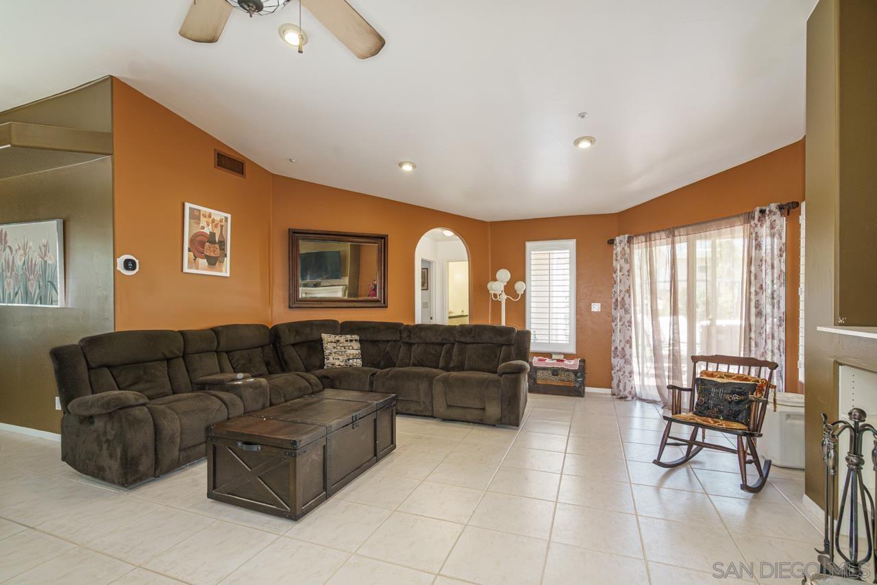 Detail Gallery Image 12 of 66 For 26152  Bellemore Dr, Ramona,  CA 92065 - 4 Beds | 3 Baths