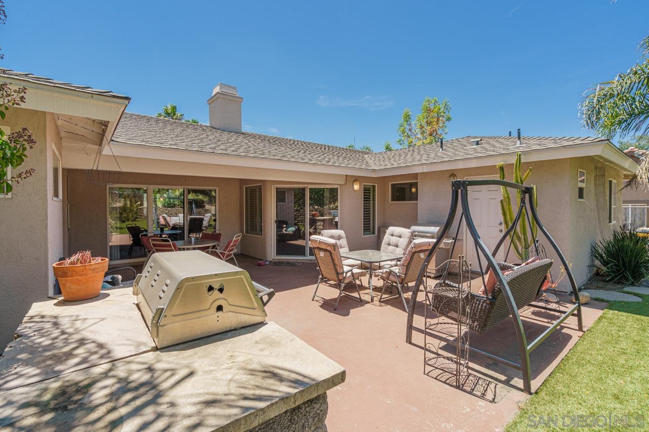 Detail Gallery Image 10 of 66 For 26152  Bellemore Dr, Ramona,  CA 92065 - 4 Beds | 3 Baths