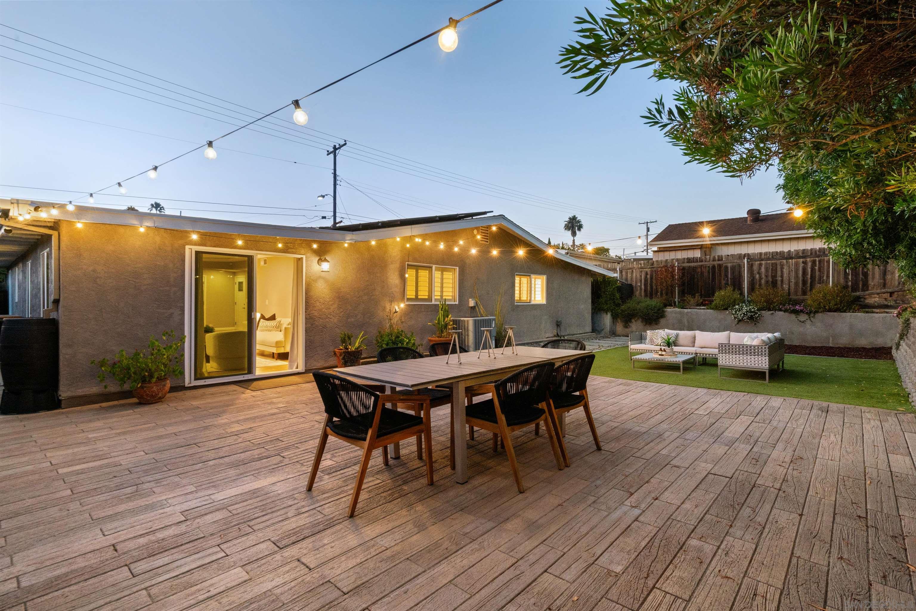 Detail Gallery Image 1 of 1 For 4517  Lyric Ln, San Diego,  CA 92117 - 3 Beds | 2 Baths