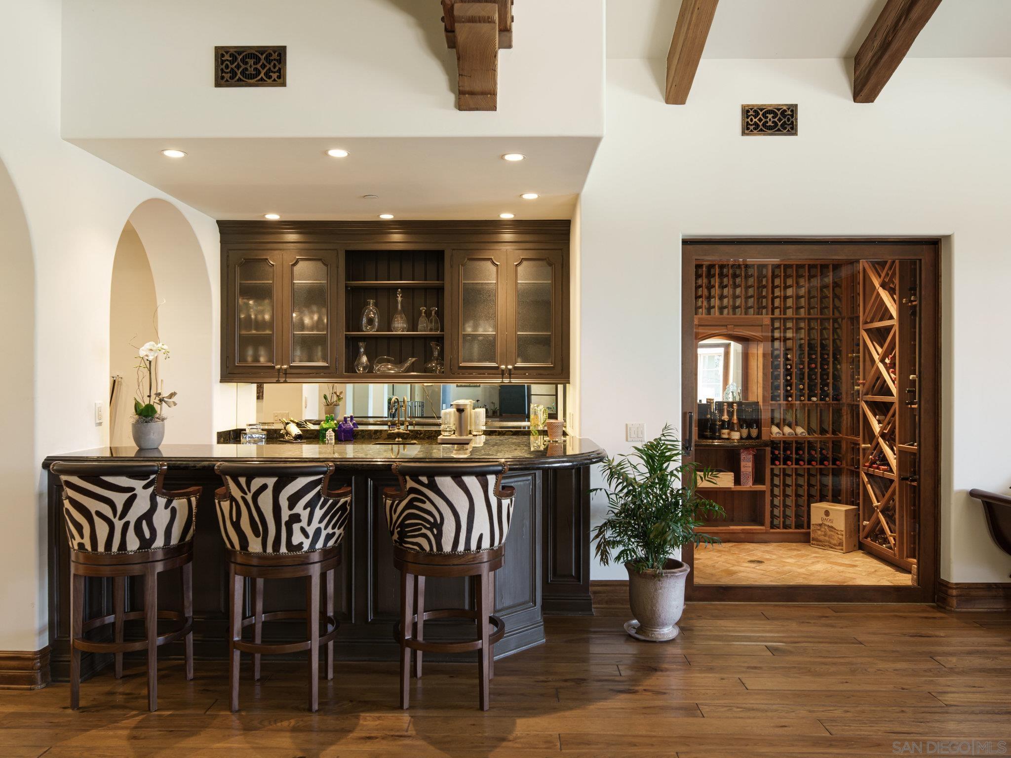 Detail Gallery Image 15 of 41 For 16409  via De Santa Fe, Rancho Santa Fe,  CA 92067 - 10 Beds | 10/3 Baths