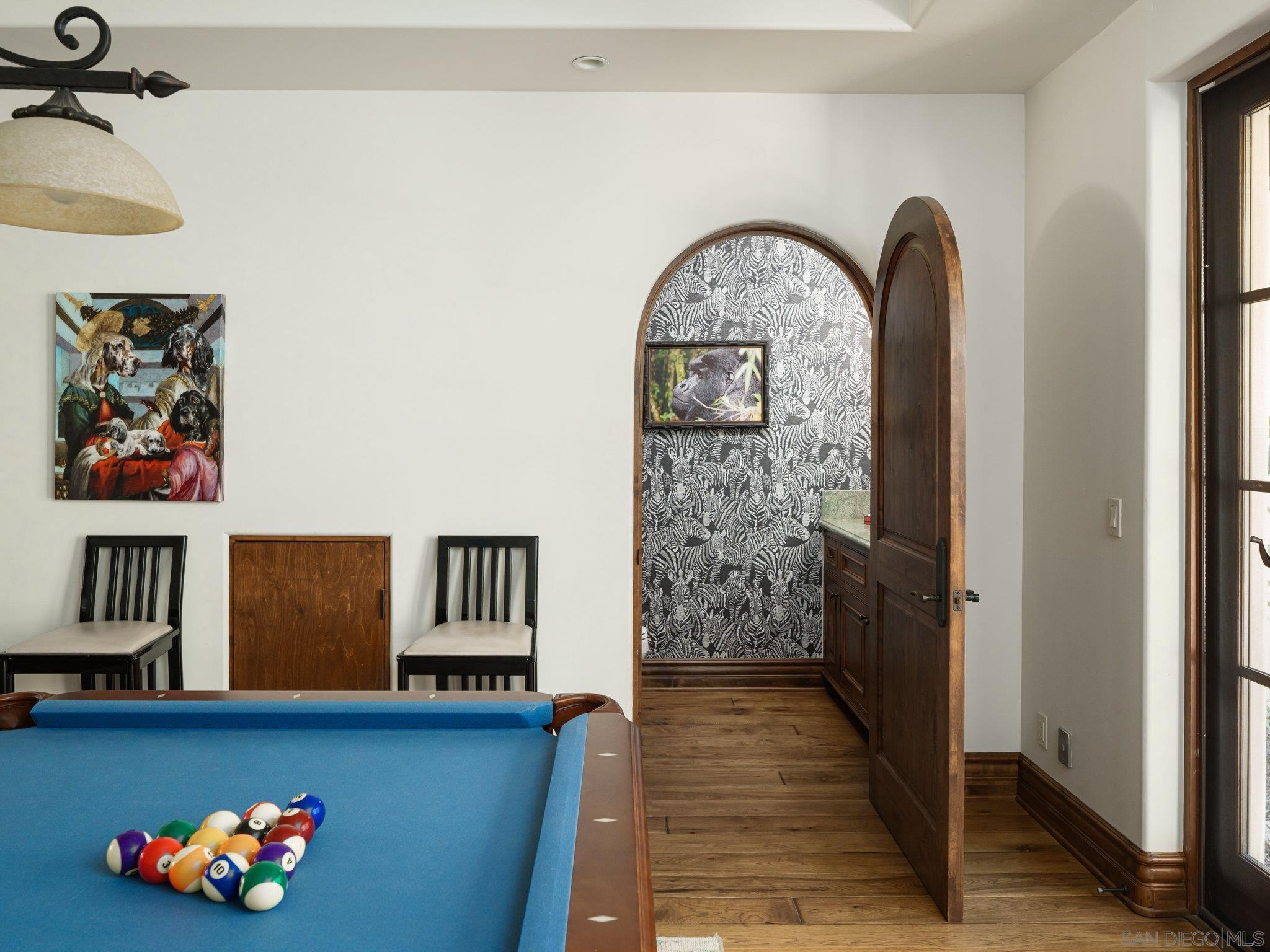 Detail Gallery Image 17 of 41 For 16409  via De Santa Fe, Rancho Santa Fe,  CA 92067 - 10 Beds | 10/3 Baths