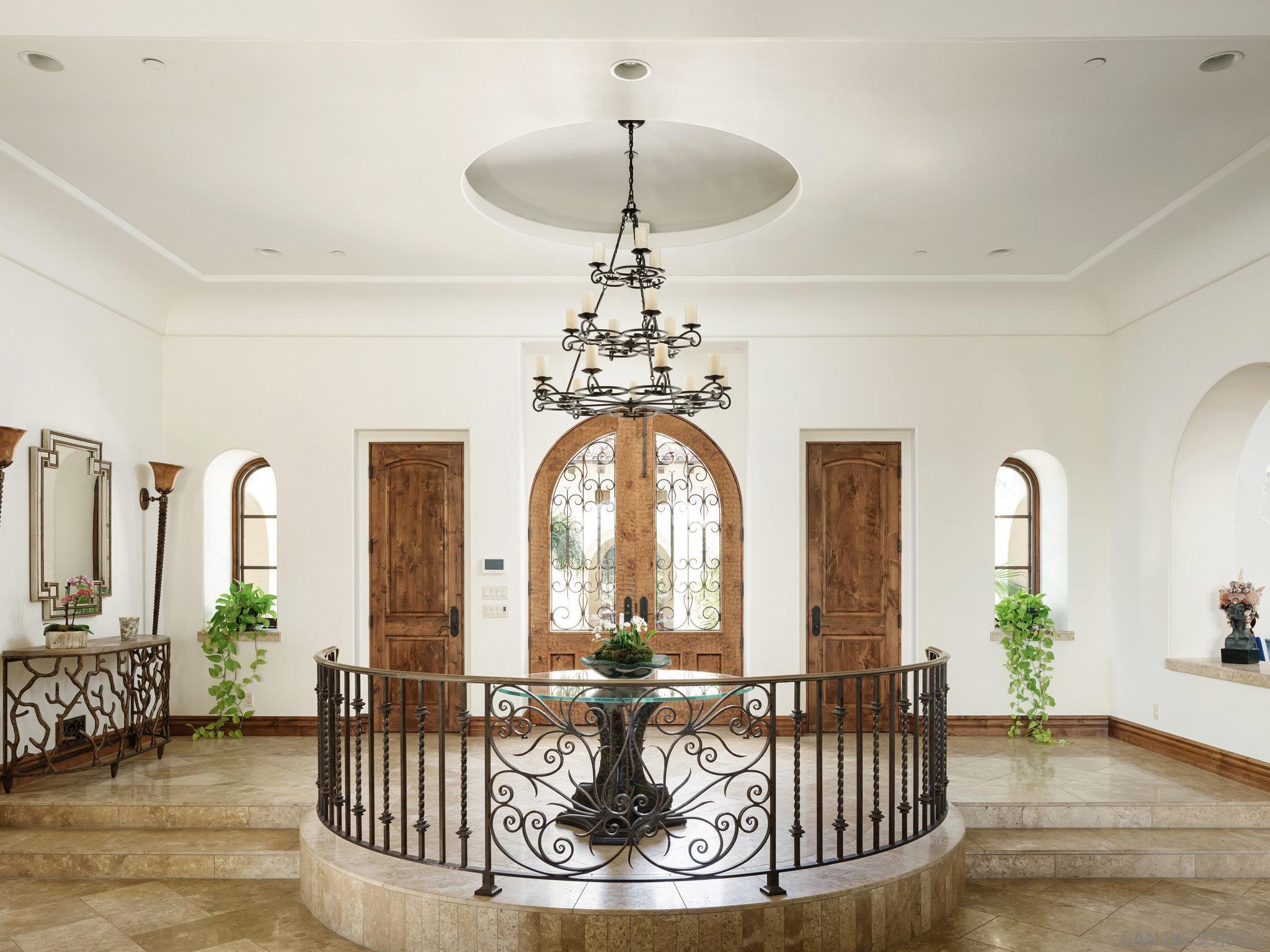 Detail Gallery Image 3 of 41 For 16409  via De Santa Fe, Rancho Santa Fe,  CA 92067 - 10 Beds | 10/3 Baths