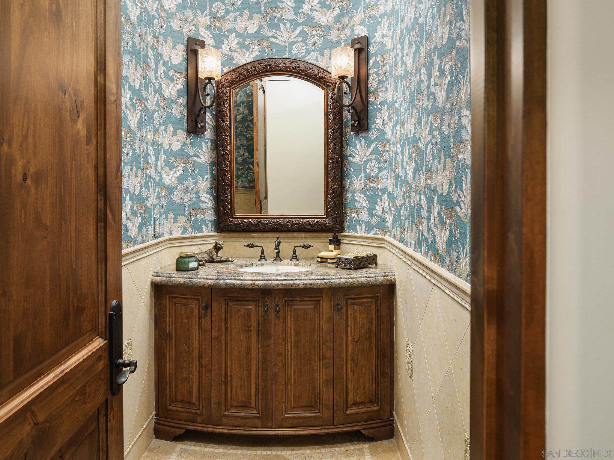 Detail Gallery Image 24 of 41 For 16409  via De Santa Fe, Rancho Santa Fe,  CA 92067 - 10 Beds | 10/3 Baths