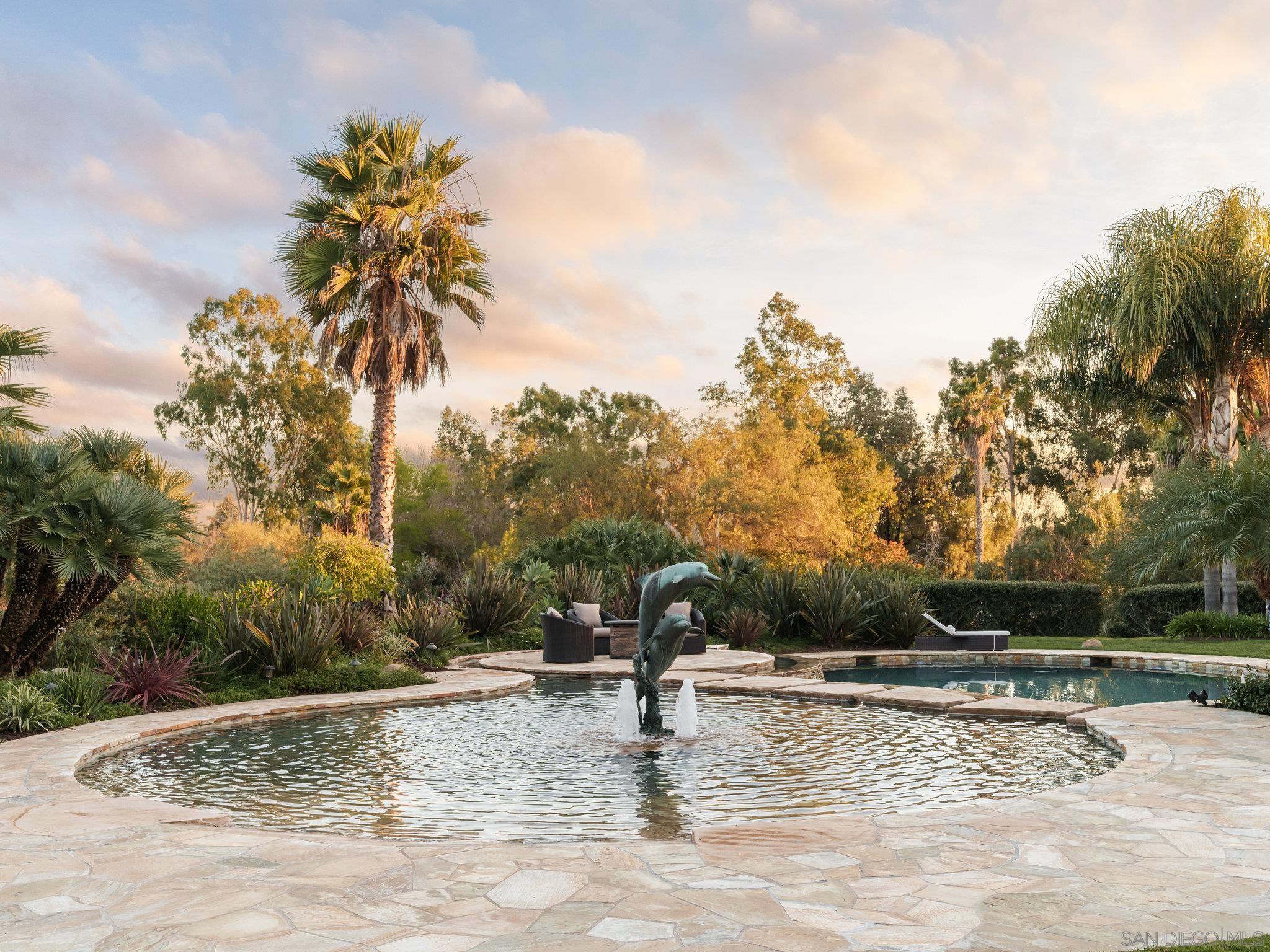 Detail Gallery Image 26 of 41 For 16409  via De Santa Fe, Rancho Santa Fe,  CA 92067 - 10 Beds | 10/3 Baths