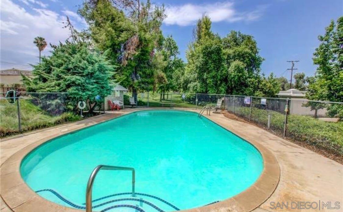 Detail Gallery Image 9 of 11 For 632  Gibbel Rd, Hemet,  CA 92543 - 2 Beds | 1/1 Baths