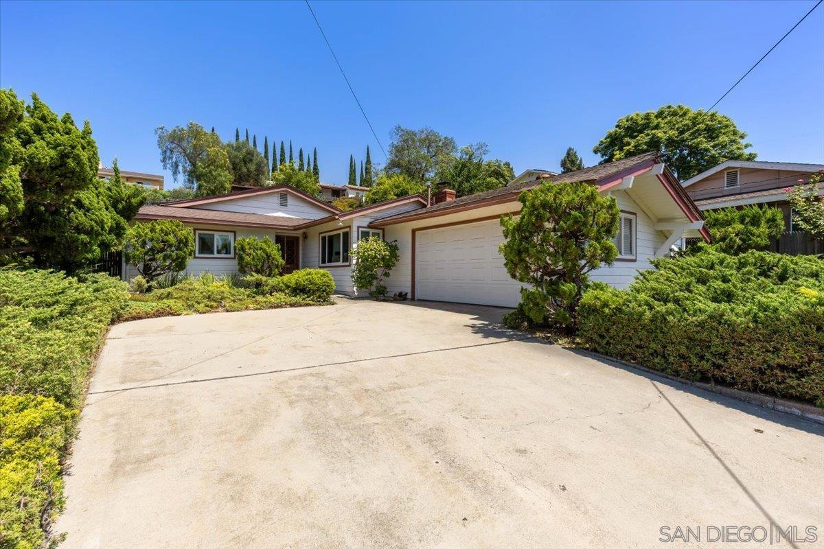 Detail Gallery Image 1 of 1 For 4621  Miramonte, La Mesa,  CA 91941 - 3 Beds | 2 Baths