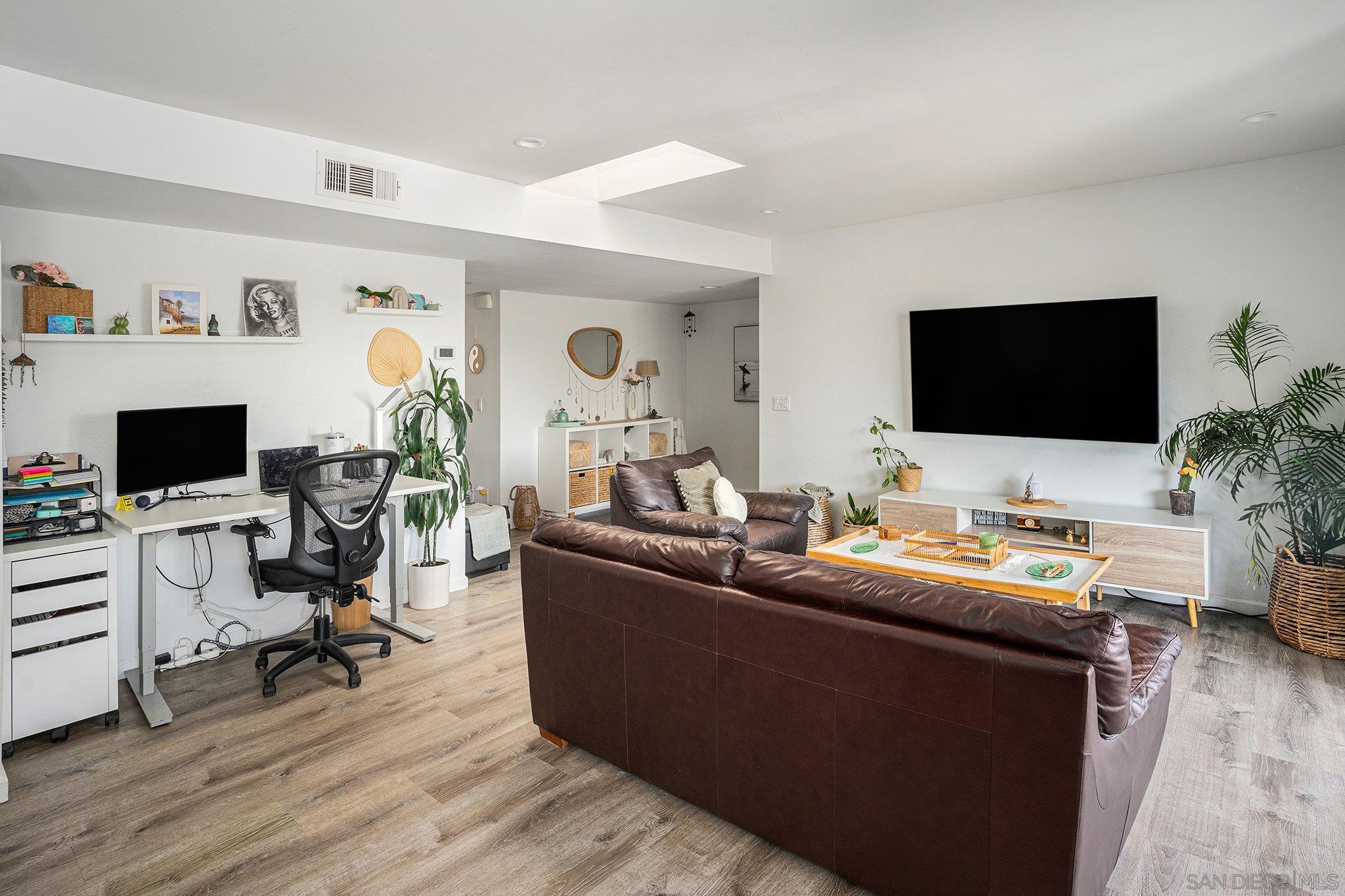 Detail Gallery Image 9 of 18 For 440  Citracado Pkwy  #14,  Escondido,  CA 92025 - 2 Beds | 2 Baths