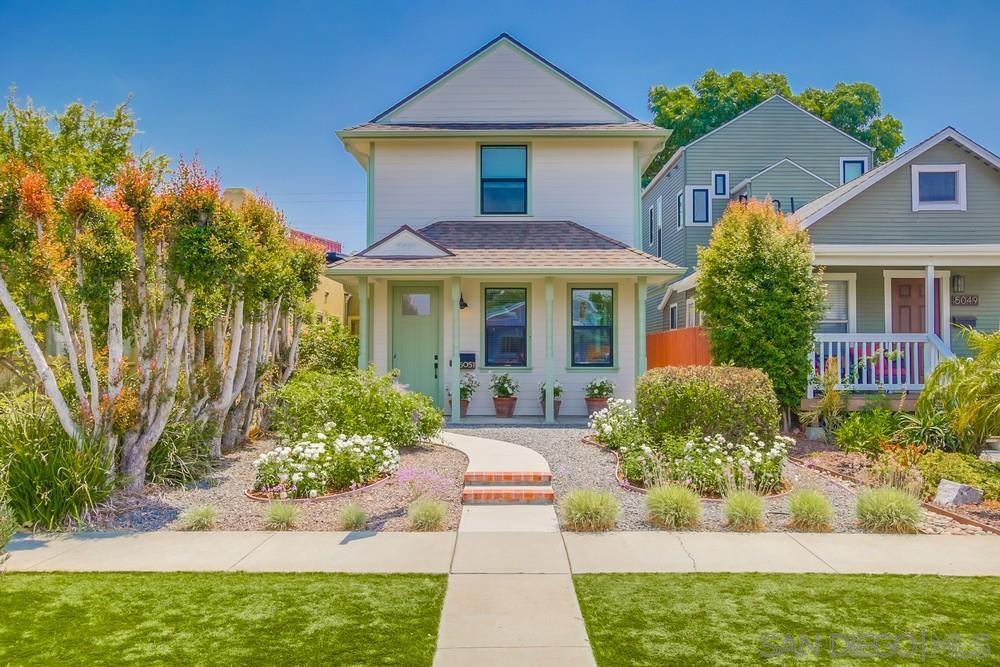 Detail Gallery Image 1 of 1 For 5051  Hawley, San Diego,  CA 92116 - 4 Beds | 3 Baths