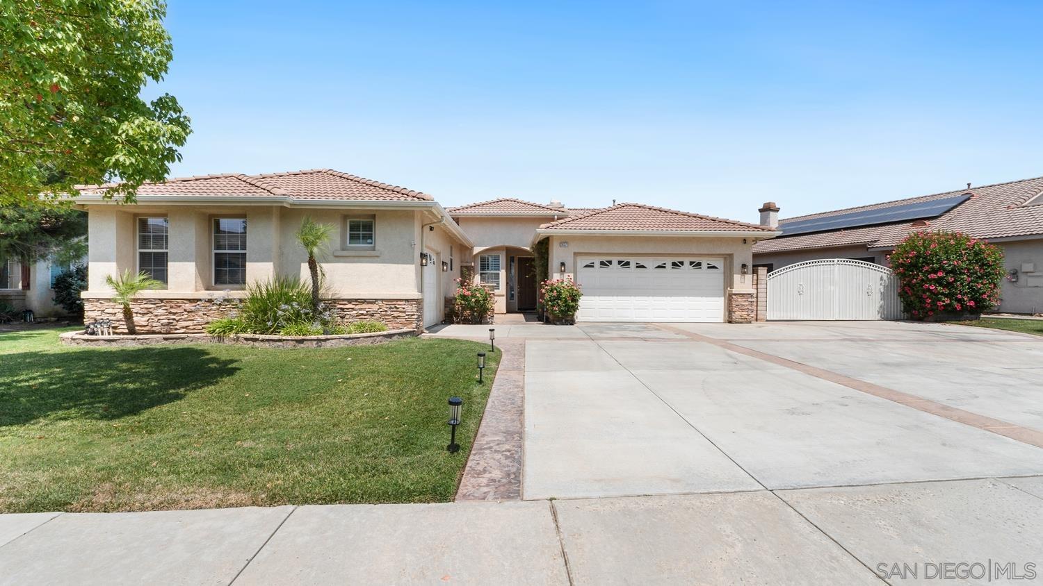 Detail Gallery Image 1 of 1 For 28371  Evening Star Dr, Sun City,  CA 92585 - 4 Beds | 2 Baths