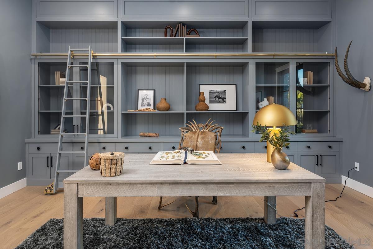 Detail Gallery Image 17 of 56 For 6691-93  Camino Saucito, Rancho Santa Fe,  CA 92067 - 6 Beds | 5/2 Baths