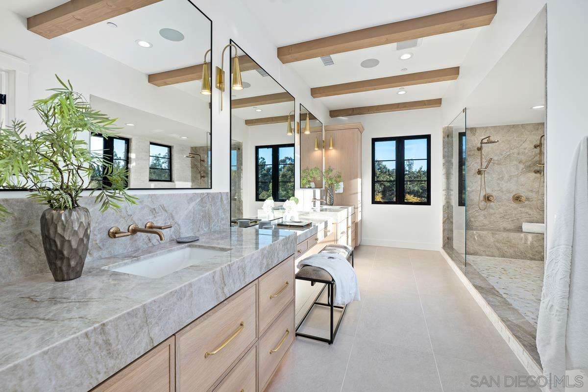 Detail Gallery Image 22 of 56 For 6691-93  Camino Saucito, Rancho Santa Fe,  CA 92067 - 6 Beds | 5/2 Baths