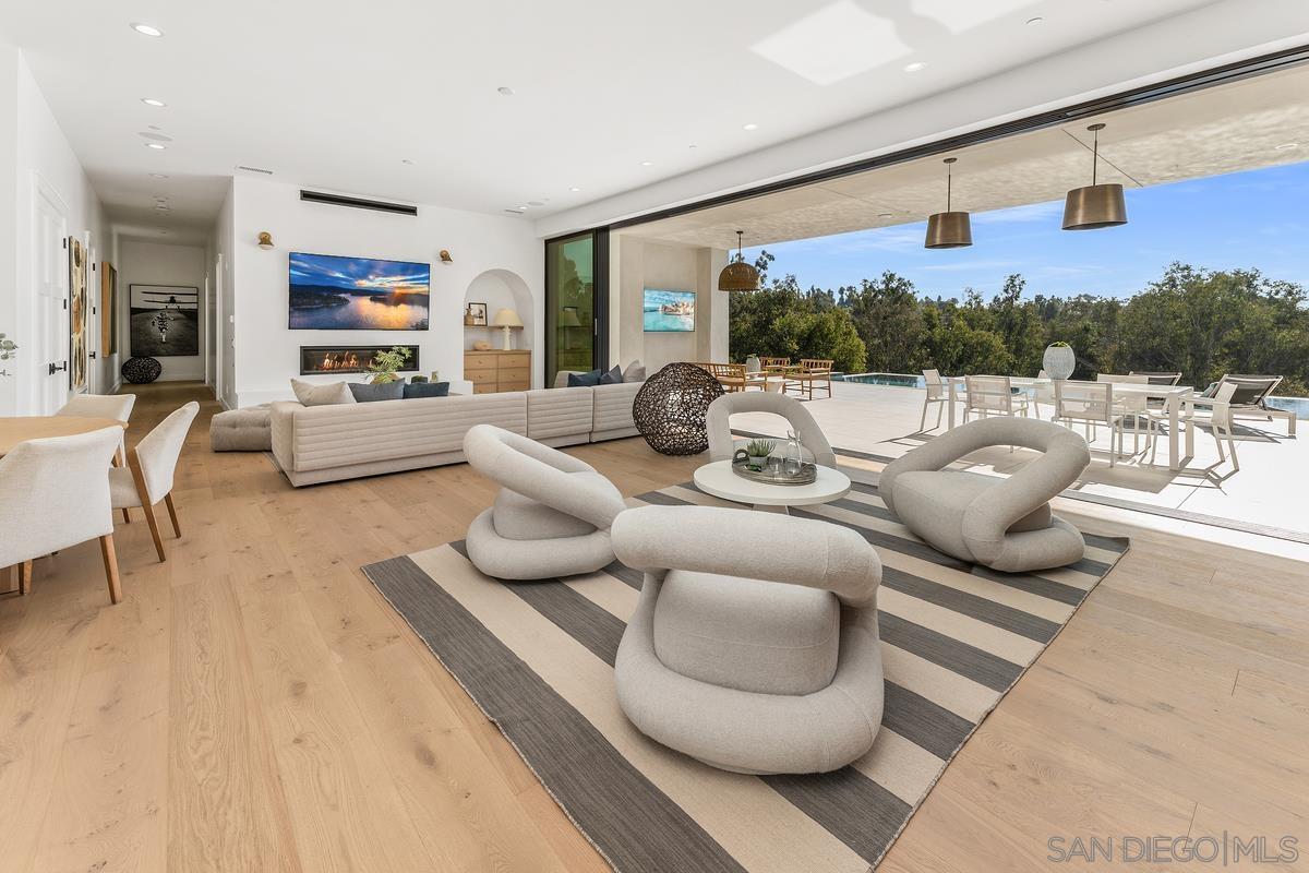 Detail Gallery Image 10 of 56 For 6691-93  Camino Saucito, Rancho Santa Fe,  CA 92067 - 6 Beds | 5/2 Baths