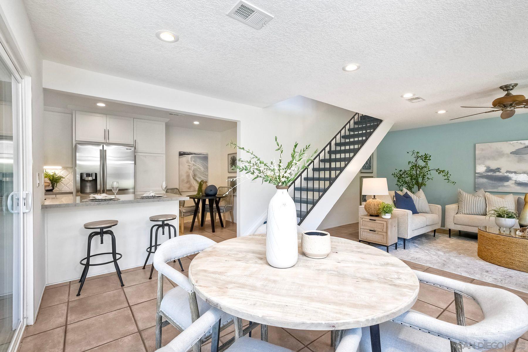 Front Image Thumbnail for SD250033750