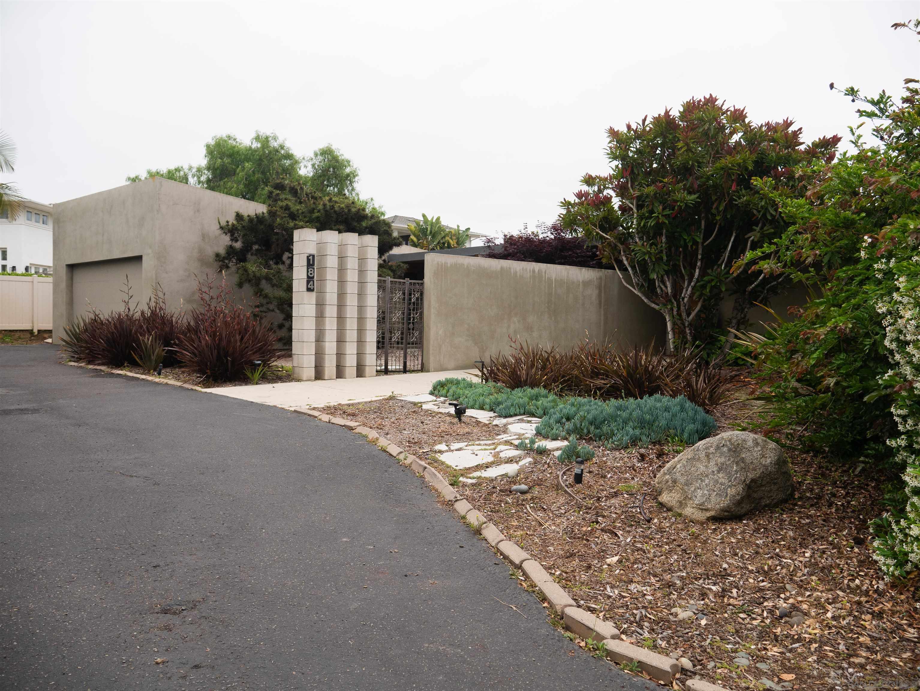 Detail Gallery Image 1 of 1 For 184  Andrew Ave, Encinitas,  CA 92024 - 3 Beds | 2 Baths