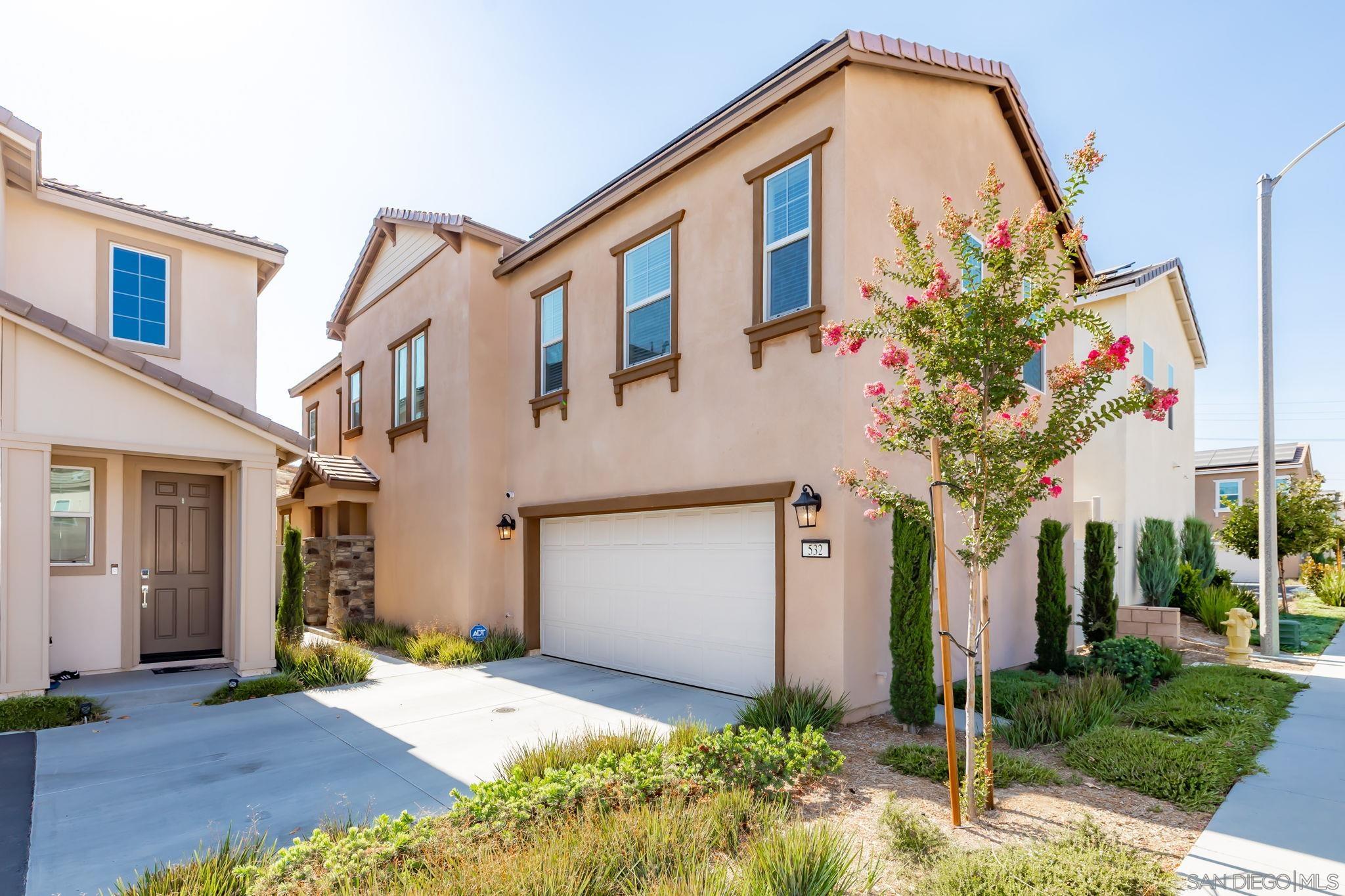 Detail Gallery Image 2 of 59 For 532  Enzo St  #75,  Lake Elsinore,  CA 92530 - 4 Beds | 3 Baths