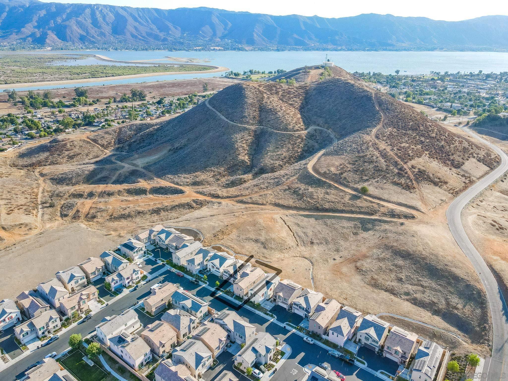 Detail Gallery Image 45 of 59 For 532  Enzo St  #75,  Lake Elsinore,  CA 92530 - 4 Beds | 3 Baths