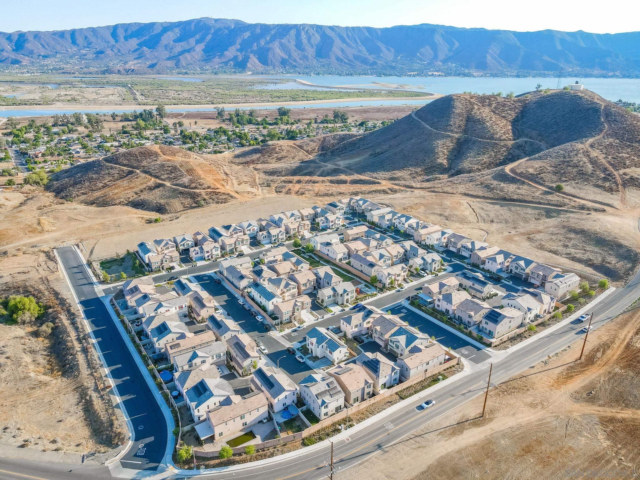 Detail Gallery Image 51 of 59 For 532  Enzo St  #75,  Lake Elsinore,  CA 92530 - 4 Beds | 3 Baths