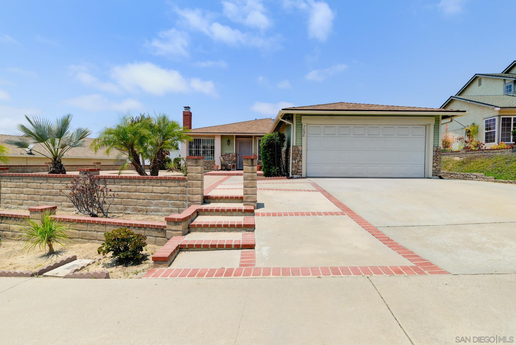 Detail Gallery Image 1 of 1 For 7096  Bullock Dr, San Diego,  CA 92114 - 4 Beds | 2 Baths