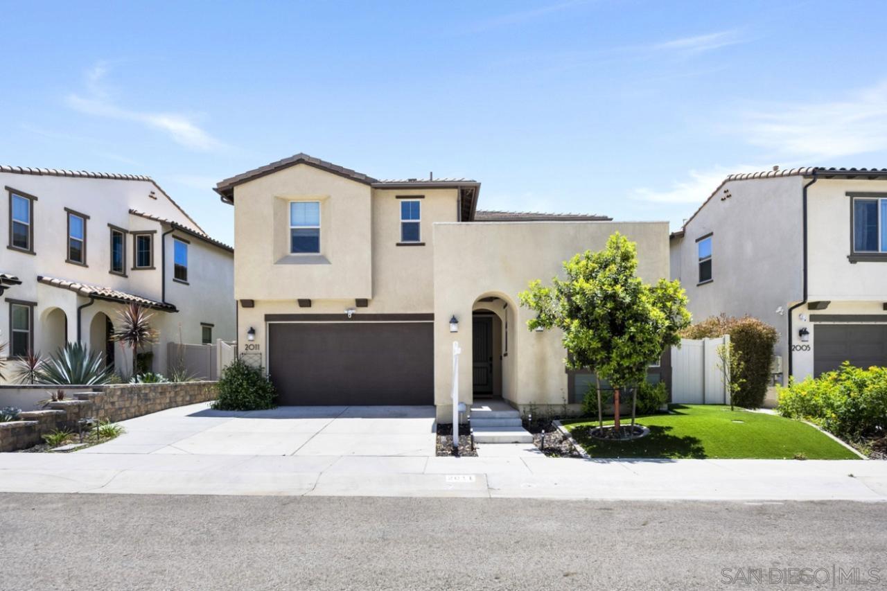 Detail Gallery Image 1 of 1 For 2011  Copernicus  Ct, Escondido,  CA 92026 - 4 Beds | 3 Baths