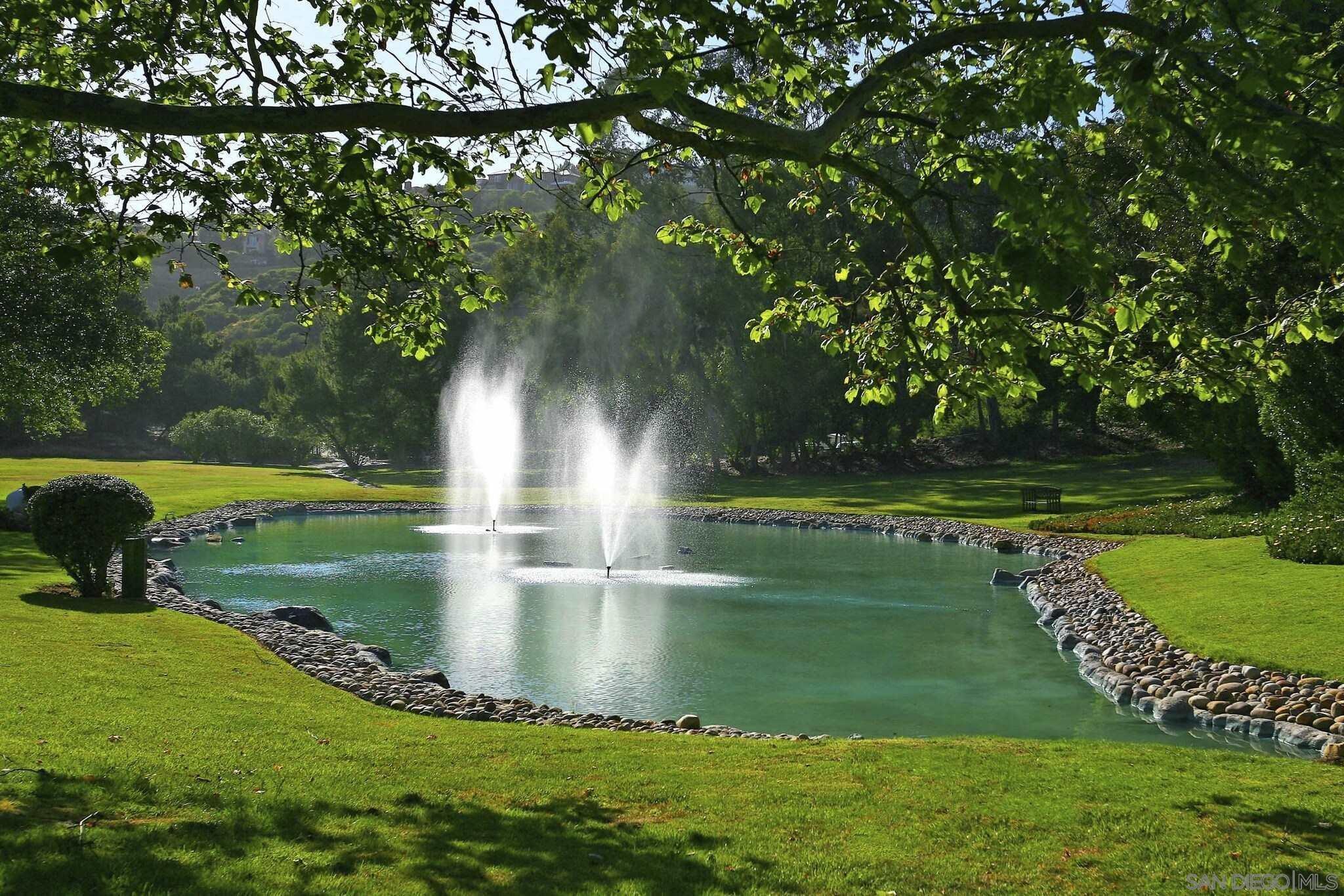 Detail Gallery Image 34 of 36 For 2585  Caminito Muirfield, La Jolla,  CA 92037 - 3 Beds | 2/1 Baths