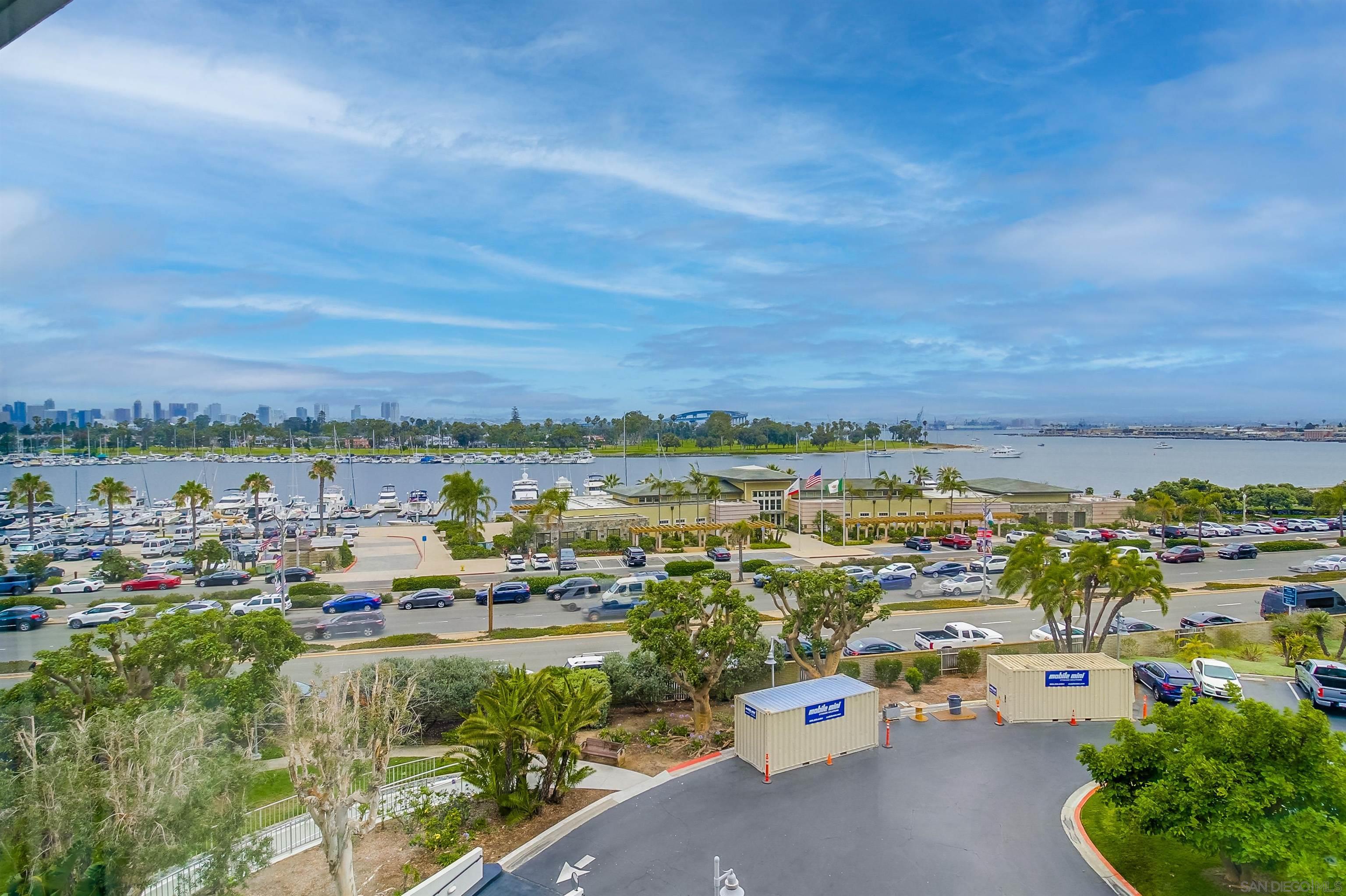 Detail Gallery Image 22 of 26 For Avenida Del Mundo, Coronado,  CA 92118 - 2 Beds | 2 Baths