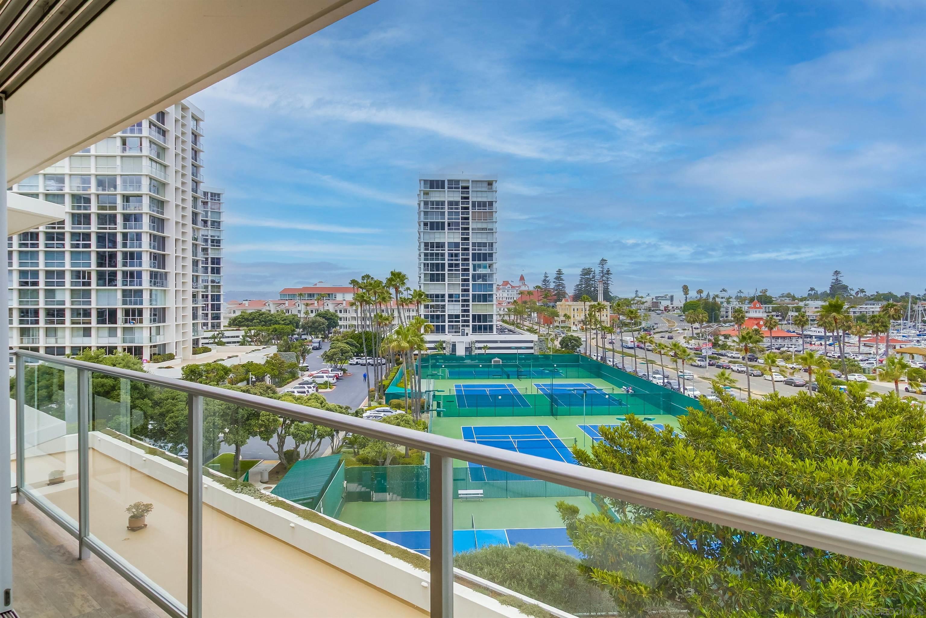 Detail Gallery Image 25 of 26 For Avenida Del Mundo, Coronado,  CA 92118 - 2 Beds | 2 Baths