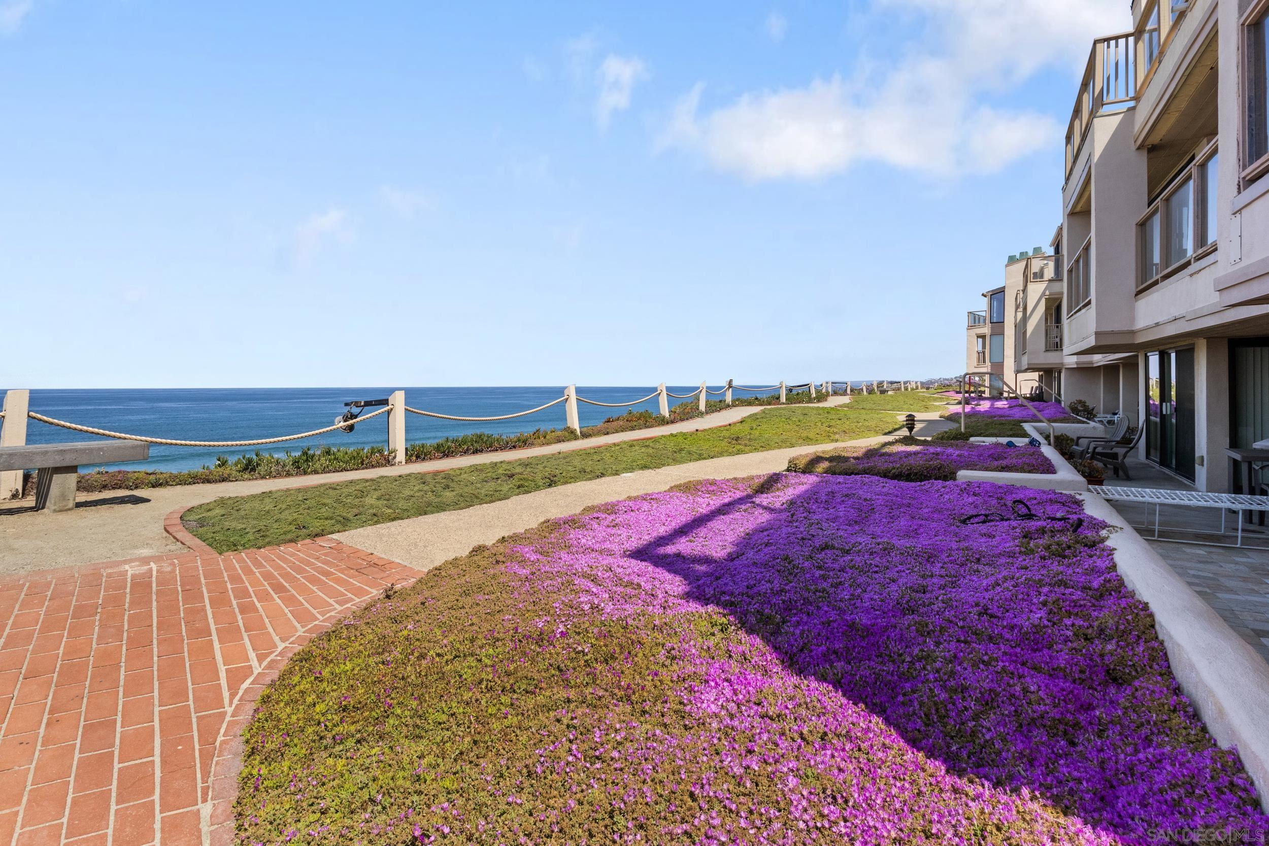Detail Gallery Image 1 of 1 For 573 S Sierra  #10,  Solana Beach,  CA 92075 - 2 Beds | 2/1 Baths