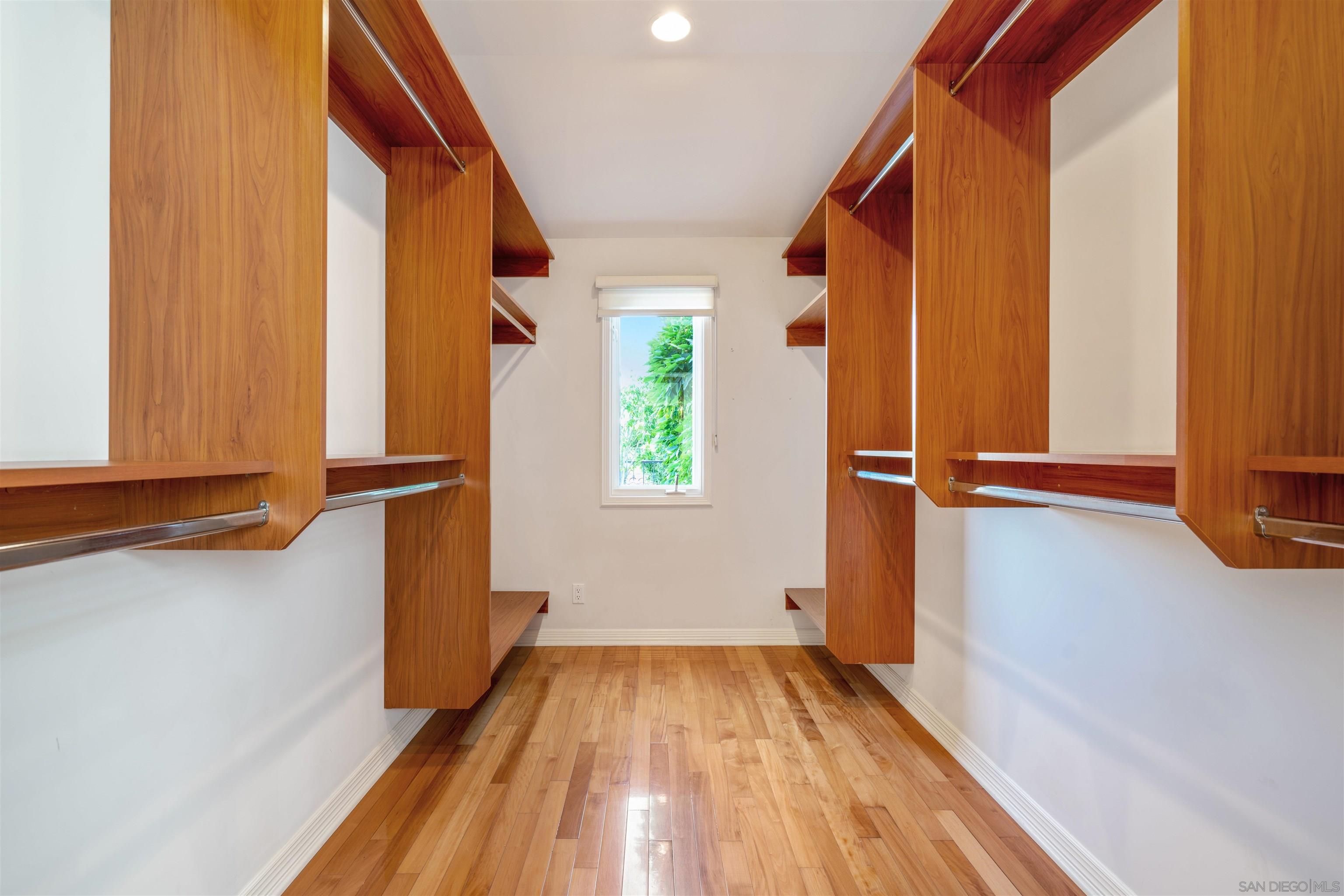 Detail Gallery Image 11 of 32 For 1865  Soledad Ave, La Jolla,  CA 92037 - 6 Beds | 3/2 Baths