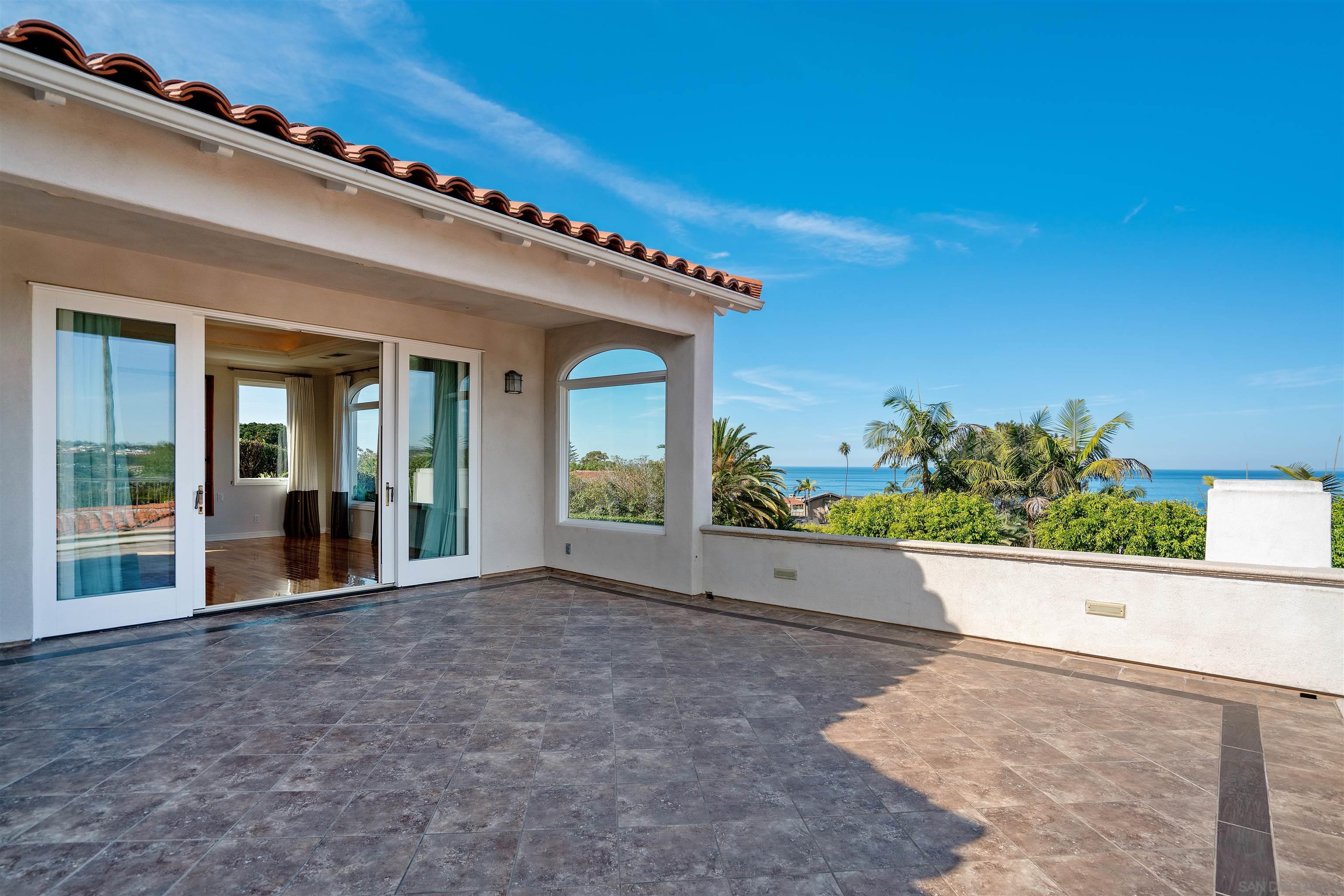 Detail Gallery Image 12 of 32 For 1865  Soledad Ave, La Jolla,  CA 92037 - 6 Beds | 3/2 Baths