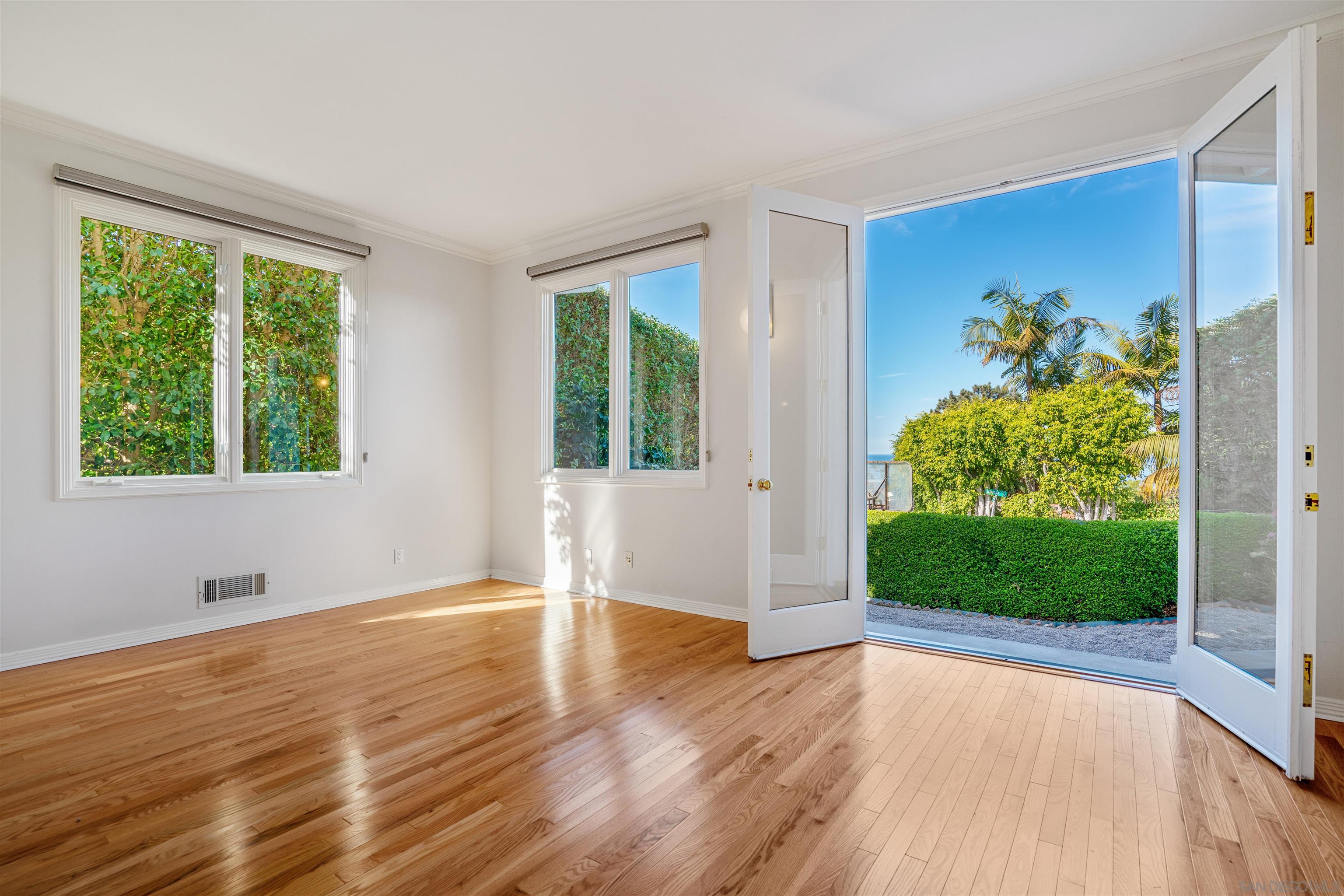 Detail Gallery Image 18 of 32 For 1865  Soledad Ave, La Jolla,  CA 92037 - 6 Beds | 3/2 Baths