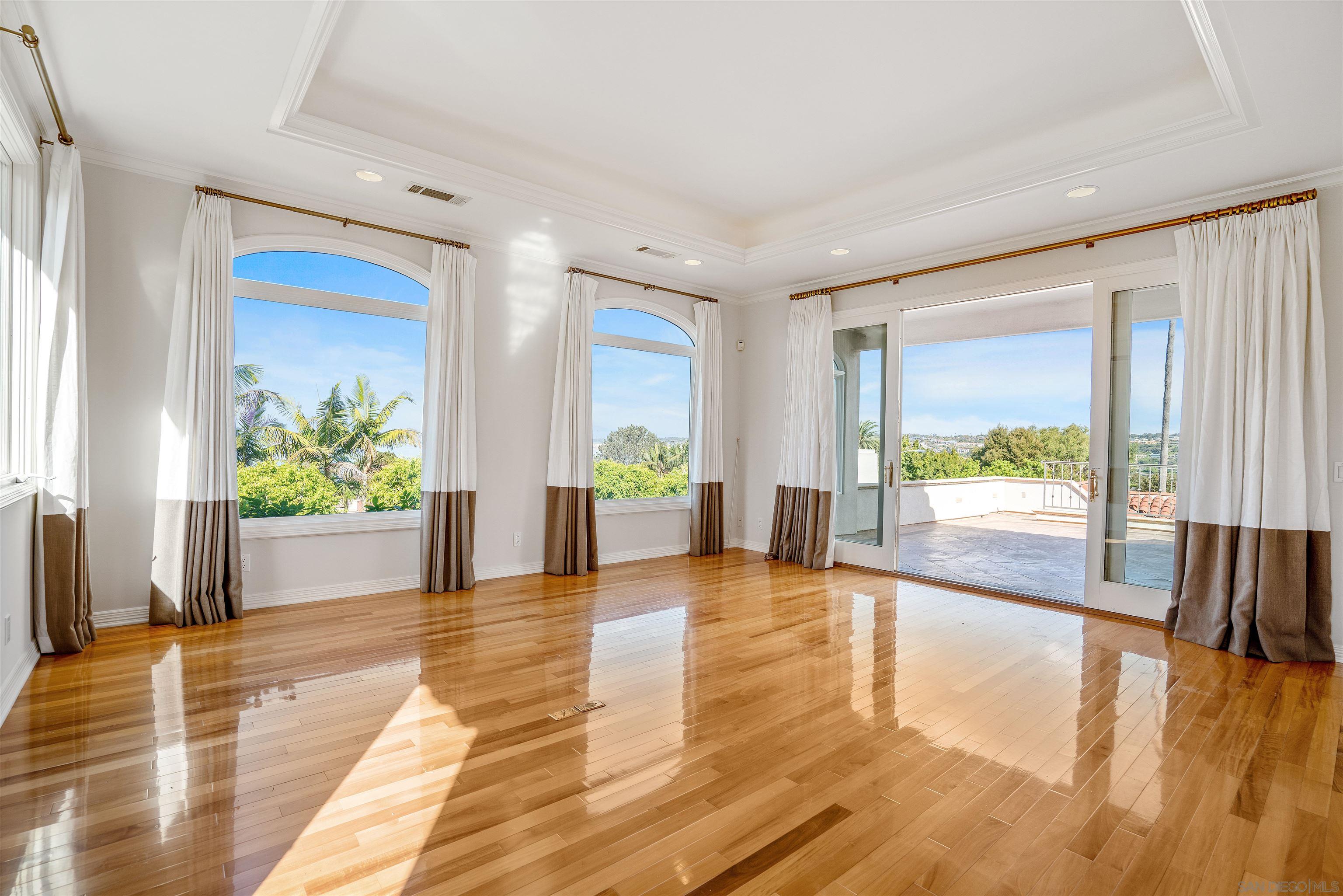 Detail Gallery Image 7 of 32 For 1865  Soledad Ave, La Jolla,  CA 92037 - 6 Beds | 3/2 Baths