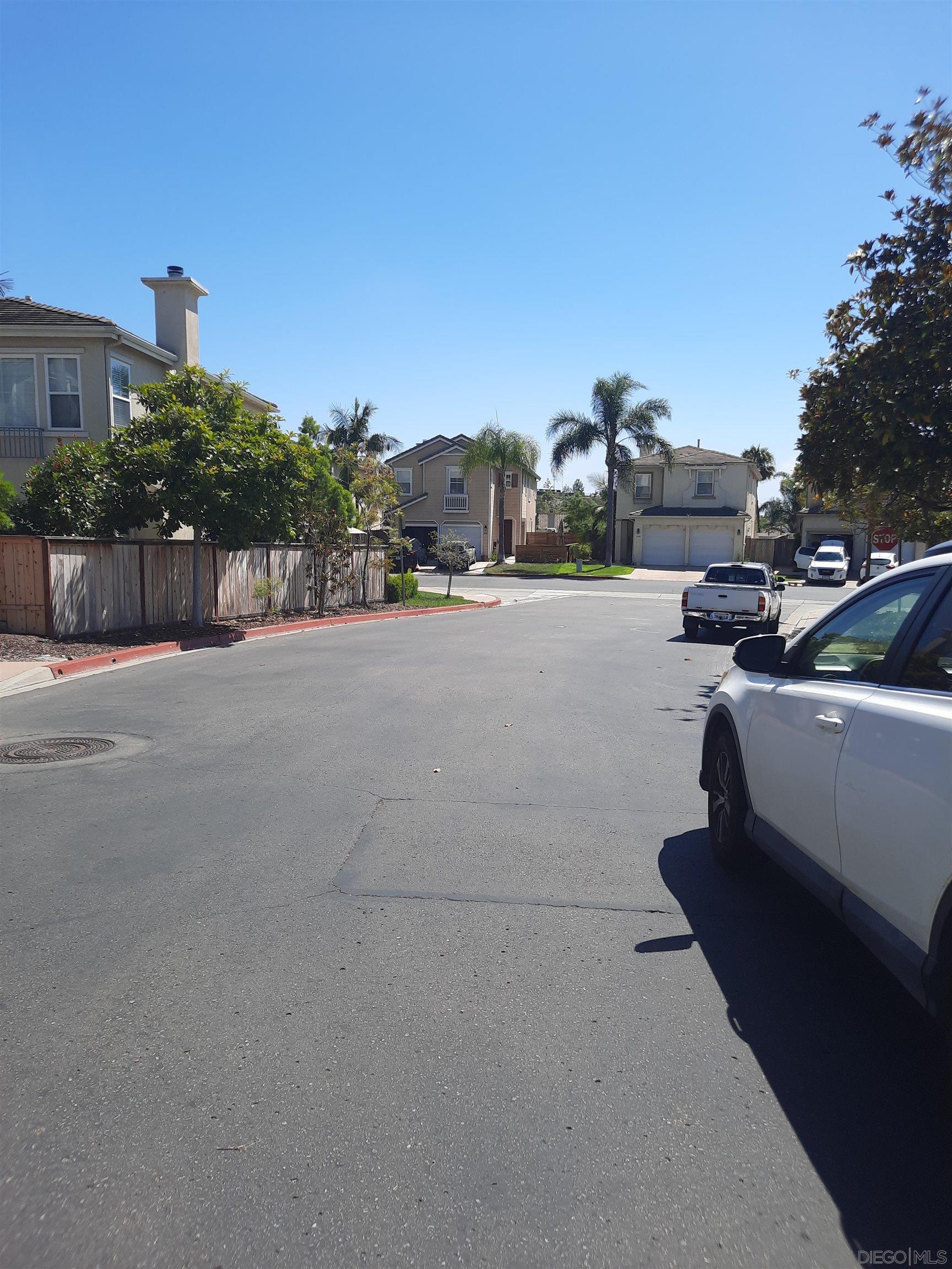 Detail Gallery Image 10 of 38 For 4641  Partow Wy, Oceanside,  CA 92057 - 5 Beds | 3/1 Baths