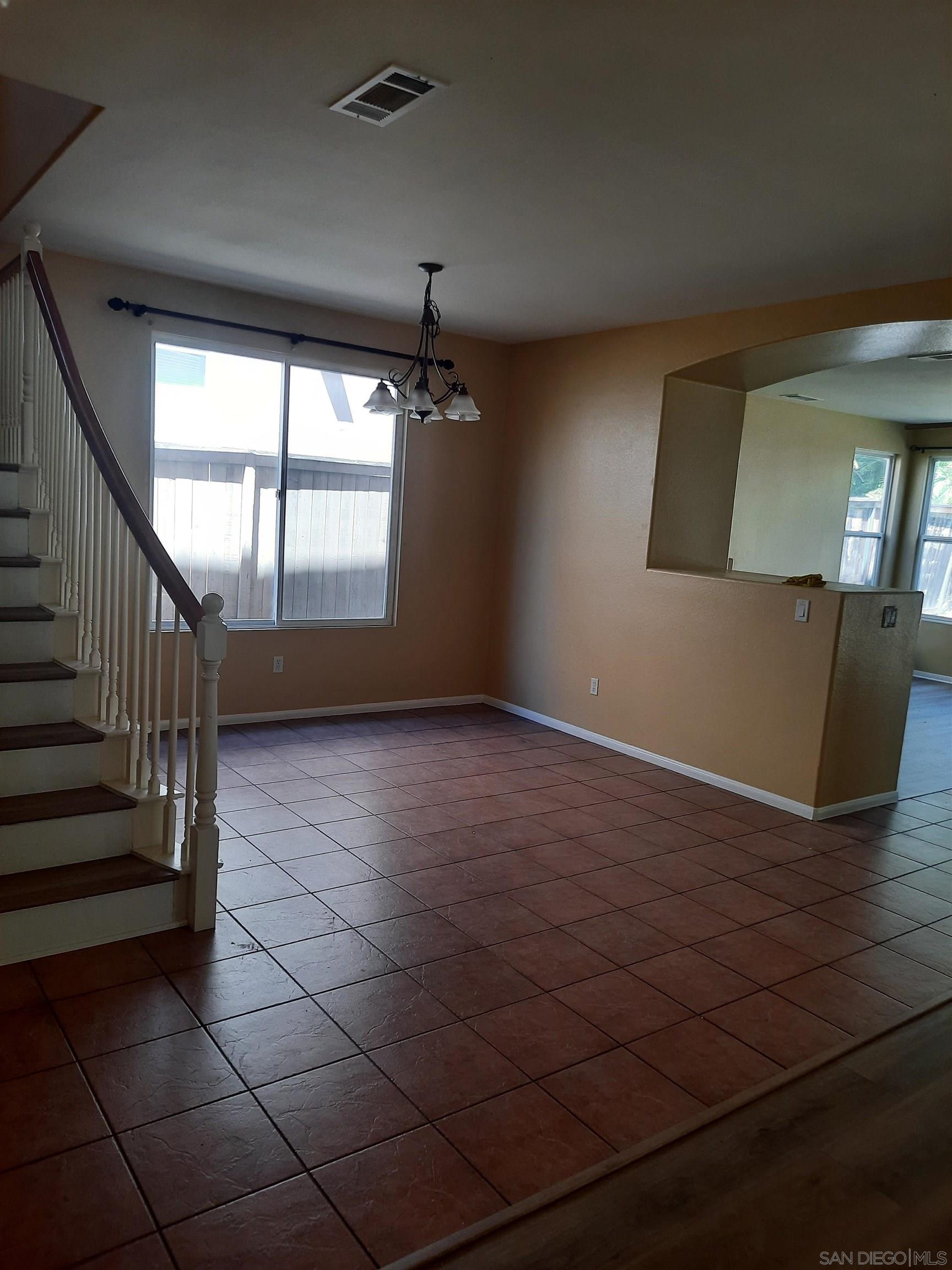 Detail Gallery Image 14 of 38 For 4641  Partow Wy, Oceanside,  CA 92057 - 5 Beds | 3/1 Baths