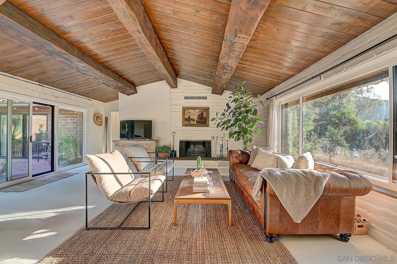 Front Image Thumbnail for SD250034011