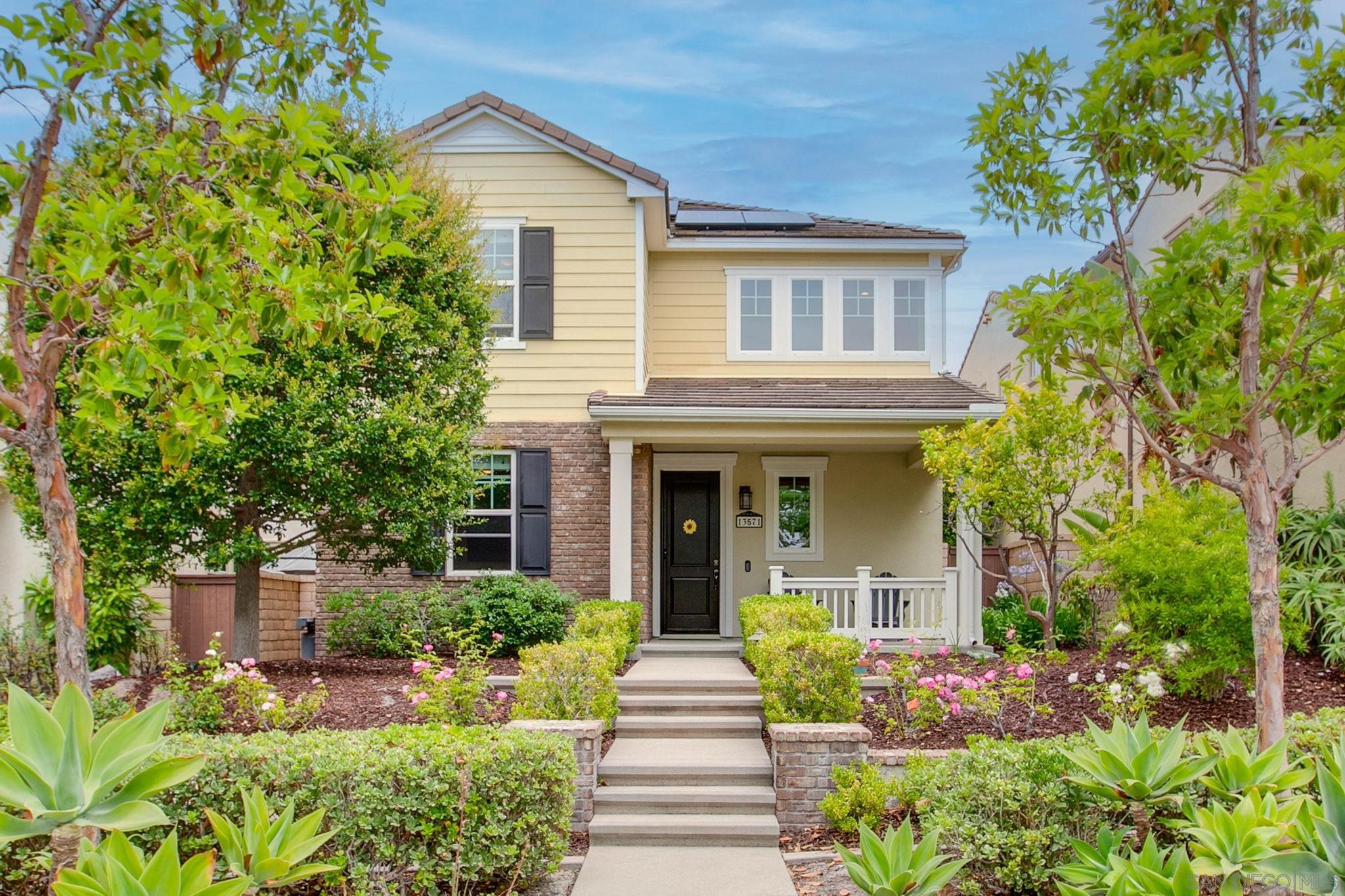 Detail Gallery Image 1 of 1 For 13571  Lopelia Meadows Pl, San Diego,  CA 92130 - 4 Beds | 3 Baths