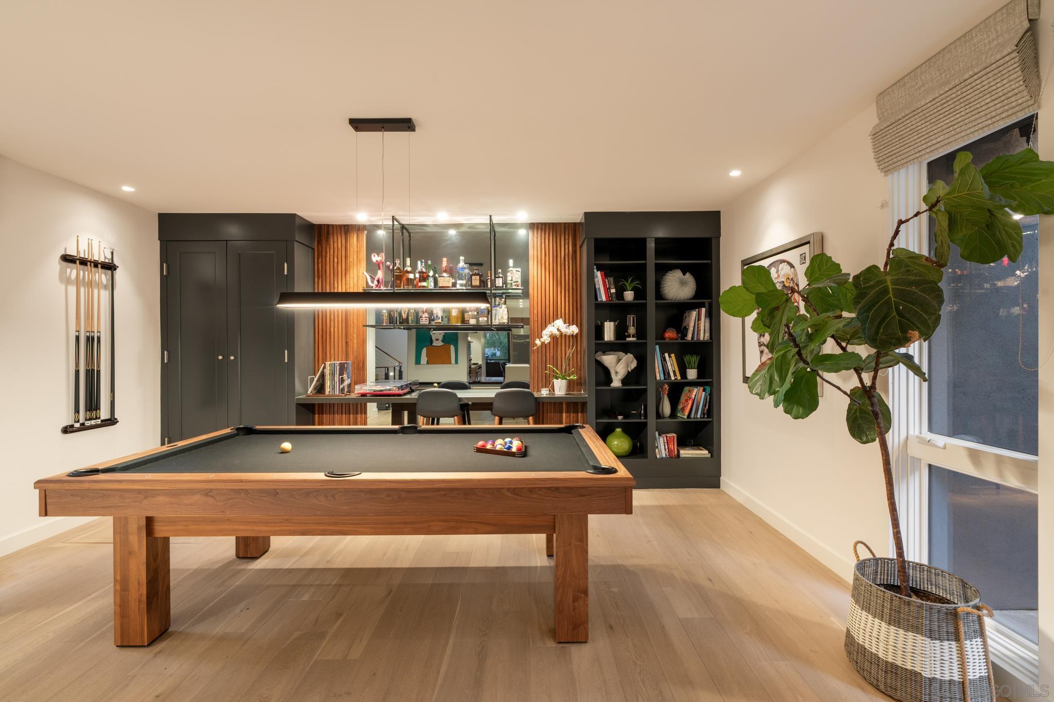 Detail Gallery Image 11 of 74 For 404  Pine Needles, Del Mar,  CA 92014 - 4 Beds | 4/1 Baths