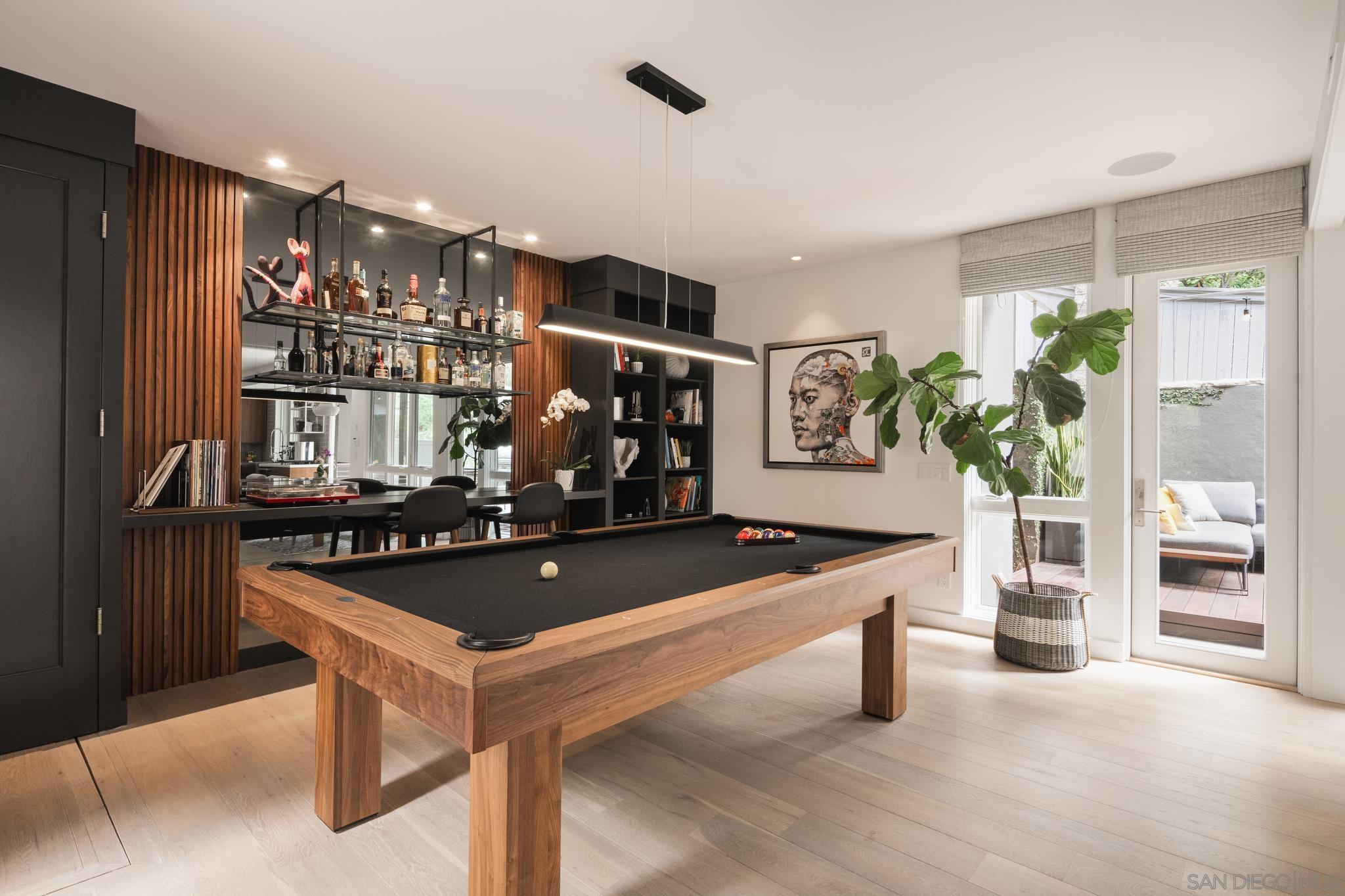 Detail Gallery Image 12 of 74 For 404  Pine Needles, Del Mar,  CA 92014 - 4 Beds | 4/1 Baths